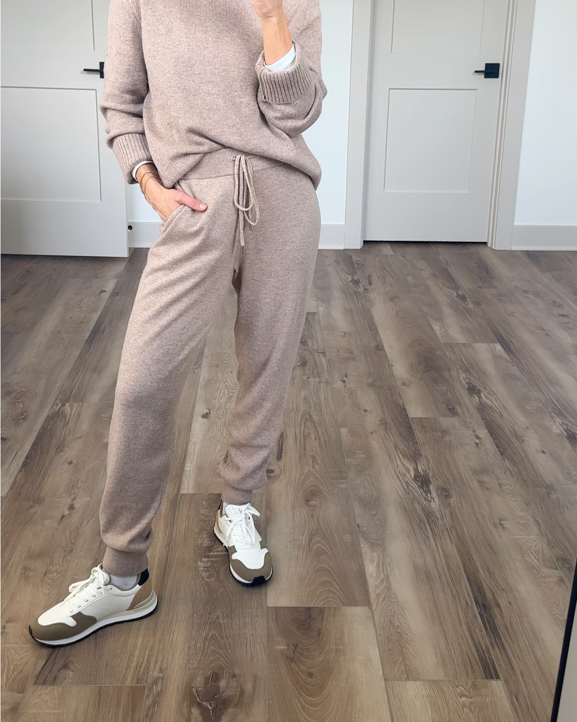 Elevated Cozy Chic Winter Outfit wearing small cashmere joggers, small cashmere sweater, small puffer coat, cashmere wrap one size 

@onequince #quincepartner #liketkit

#LTKFindsUnder100 #LTKOver40 #LTKootd