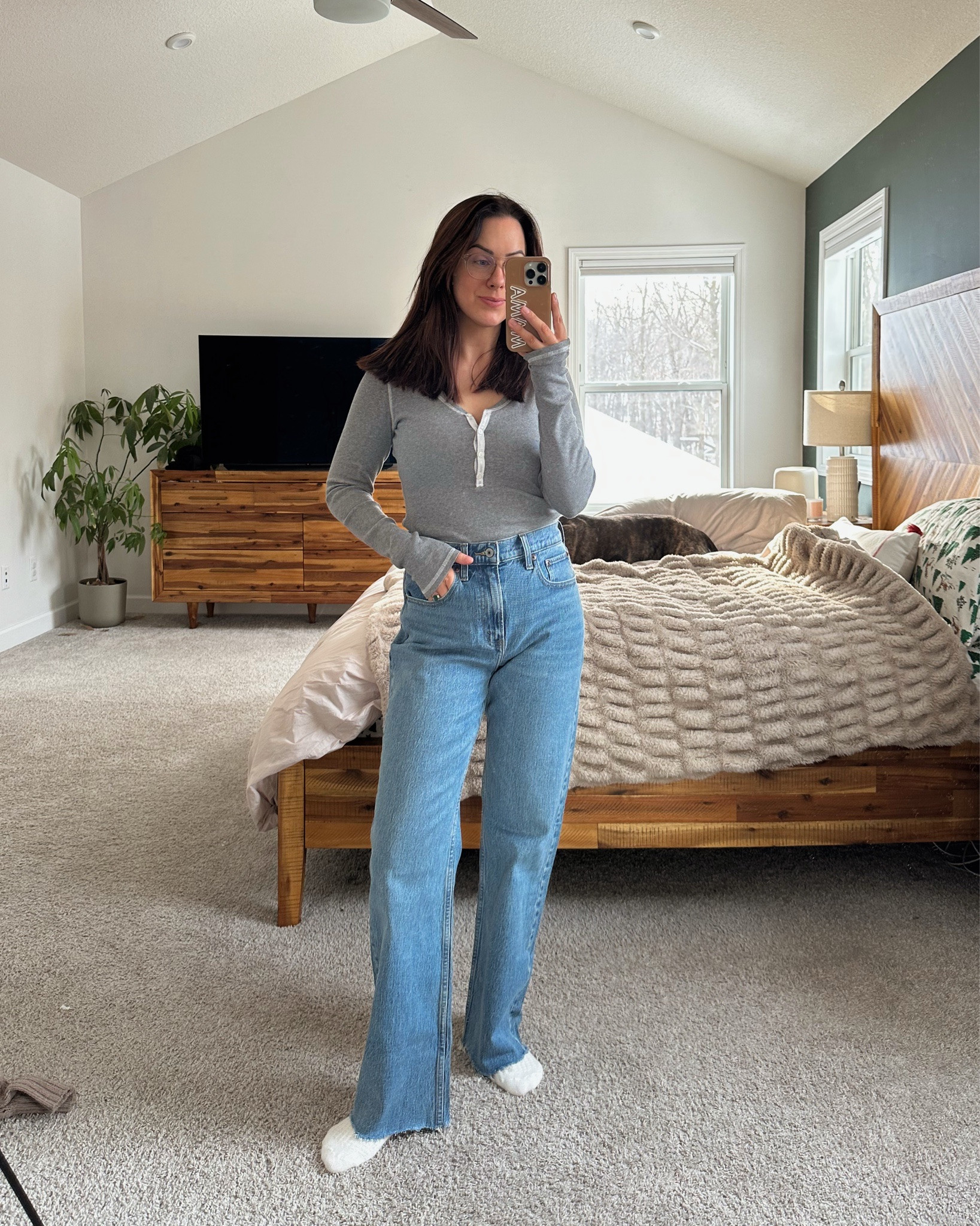 Abercrombie sale!! Up to 40% off almost everything and extra 15% off thru today with code HOLIDAYRUSH

Wearing s tops, 27 short jeans

#LTKPetite #LTKSaleAlert #LTKSeasonal