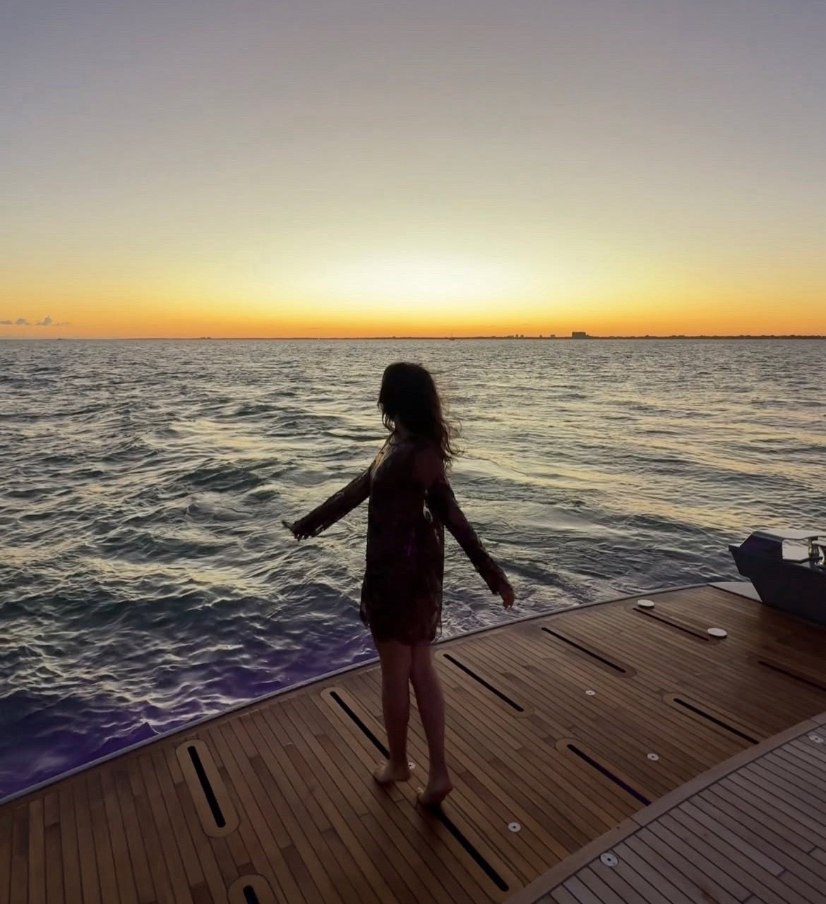 sunset outfit 

#LTKootd #LTKdayinmylife #LTKgrwm