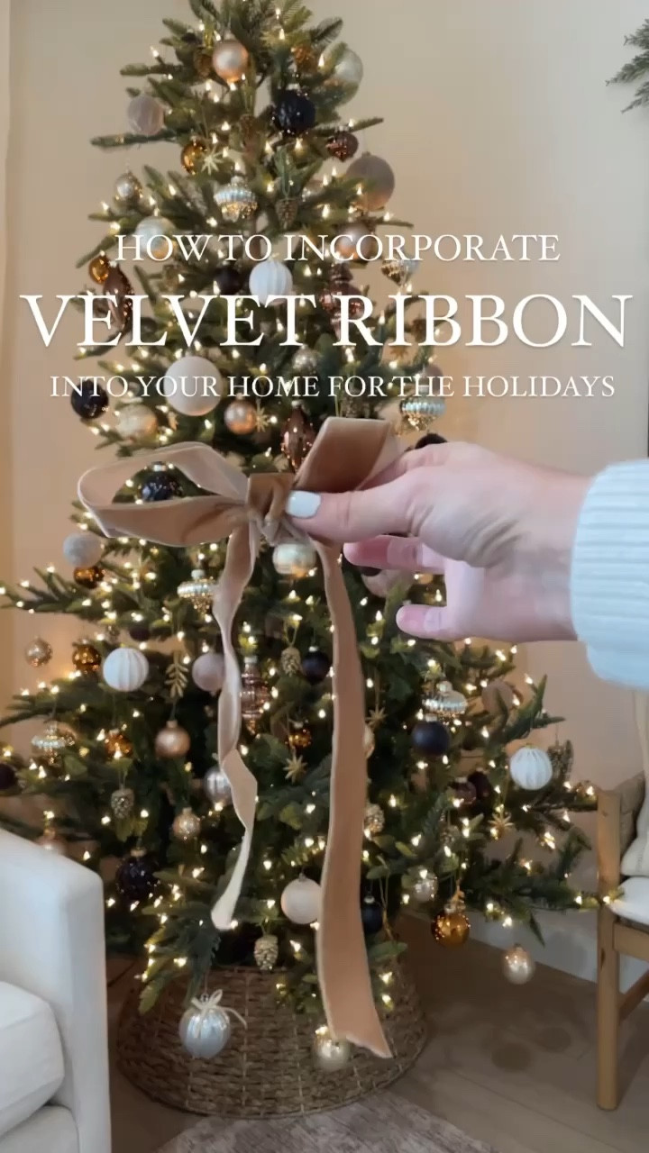 I’m loving this velvet ribbon trend these past few years and I hope it’s here to stay ✨ 

Ribbon is such an easy, inexpensive way to make your home feel more festive! 🎄

All ribbon is linked in my LTK shop 🛍️

#velvetribbon #christmasribbon #christmasdecor #modernchristmas #modernchristmasdecor #neutralchristmas #organic #discoveryunder5k

#LTKhome #LTKSeasonal #LTKHoliday
