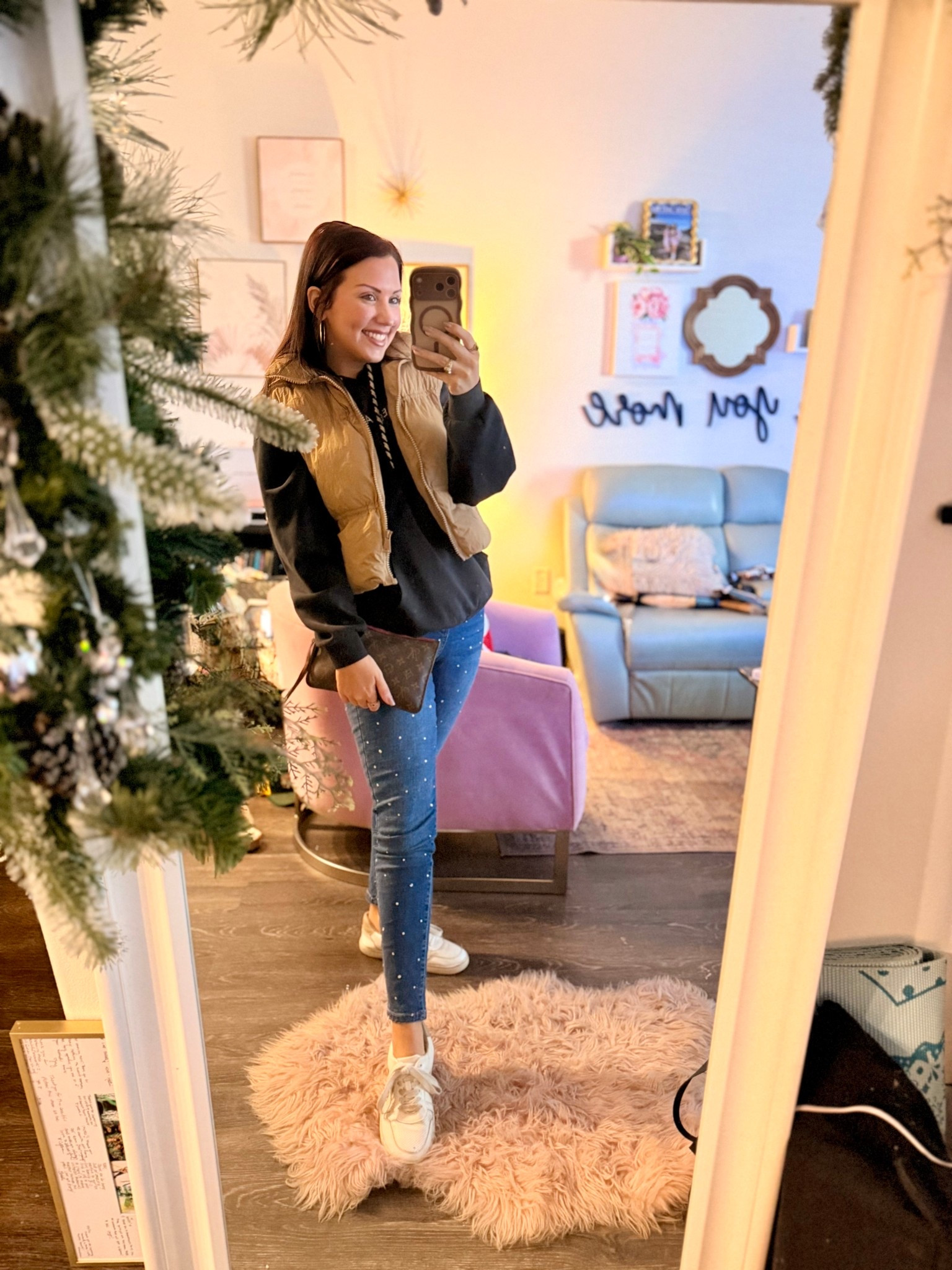 Love a cute, cozy and casual fall look🤎

#LTKootd #LTKdayinmylife #LTKSeasonal