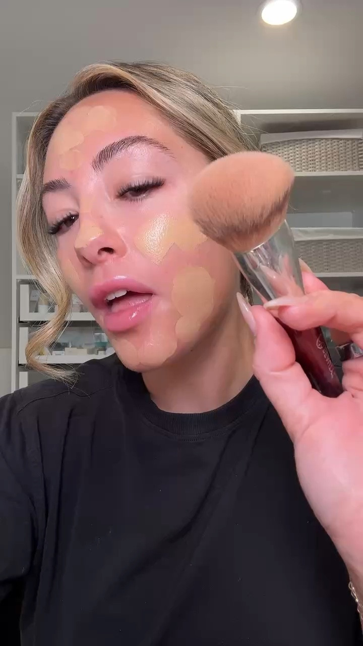 The best foundation brush ❣️

#LTKFindsUnder50 #LTKStyleTip #LTKBeauty