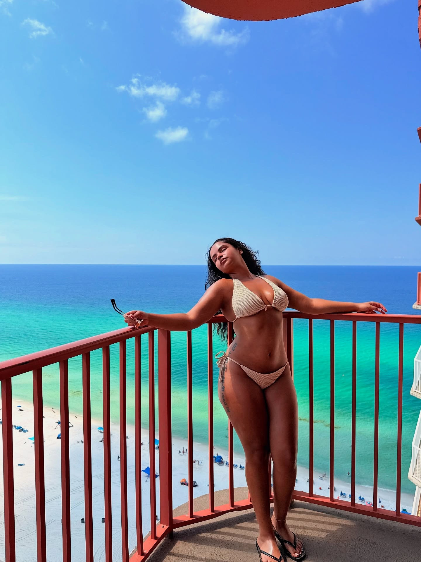 wanna play mermaids? 🧜🏽‍♀️
• •
#beach

#LTKStyleTip #LTKFindsUnder100 #LTKMidsize