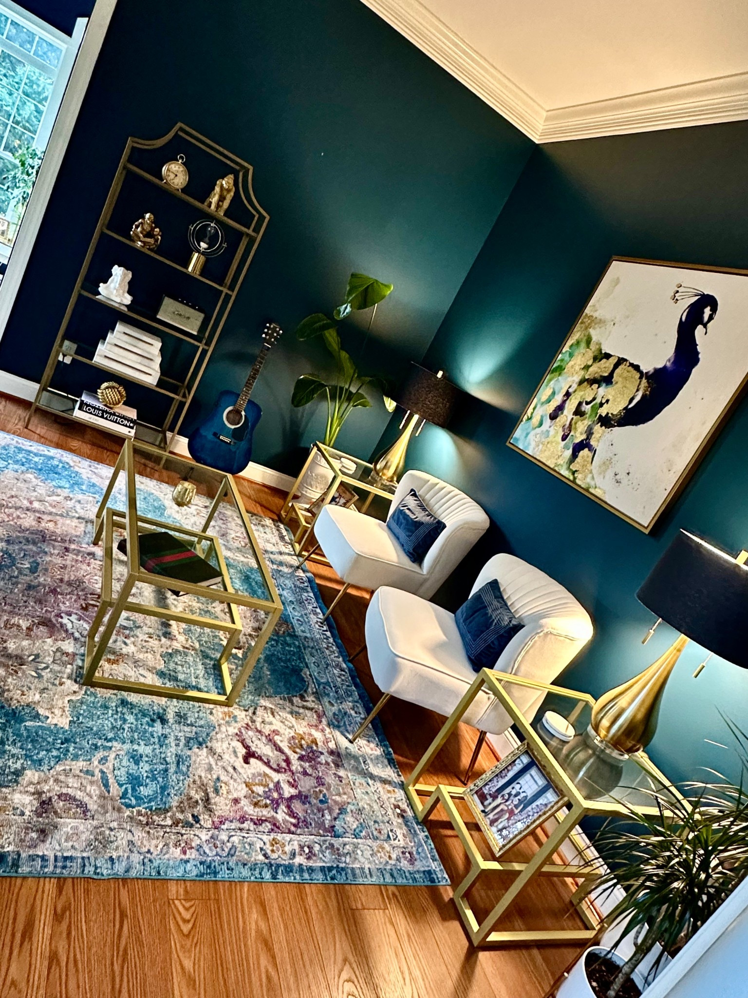 my sitting room 💙🩵

#LTKHome