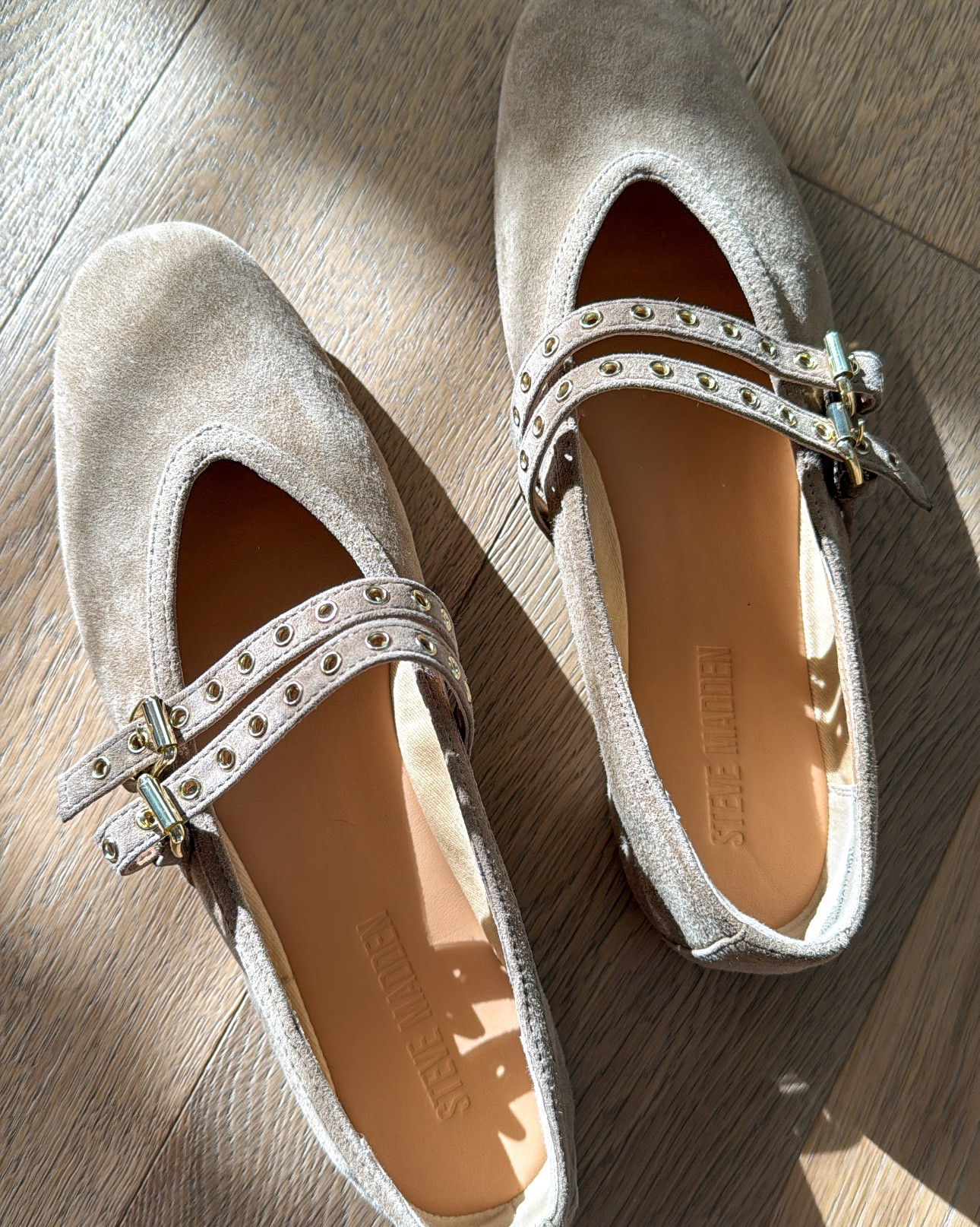 Taupe Suede Mary Jane ballet flats 🥰 

My new favorite flats for fall and winter! It’s suede and absolutely beautiful. Comfortable and the perfect shoe to elevate any casual outfit. 

Will share a few ways to wear them soon. 

#LTKShoeCrush #LTKStyleTip #LTKSeasonal