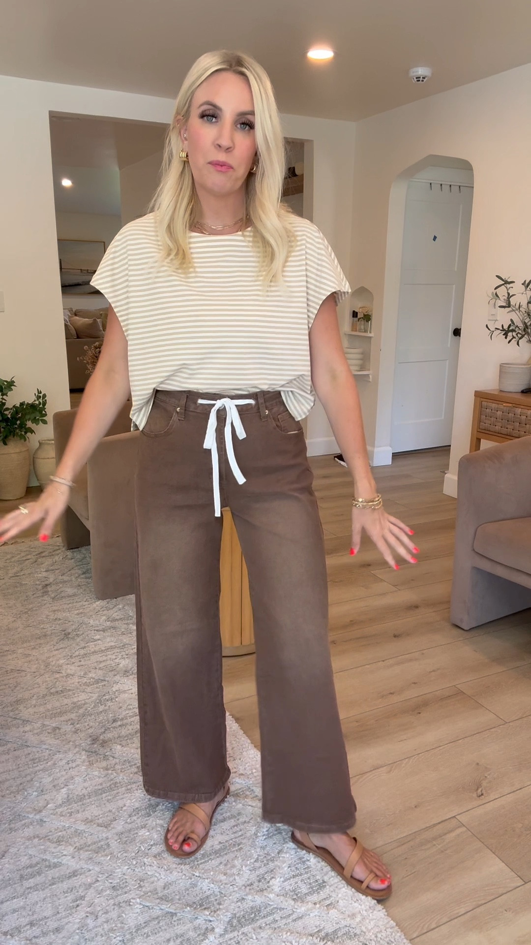 Amazon jeans! These come in so many colors but I thought this color would be perfect for fall! 

#LTKStyleTip #LTKFindsUnder100 #LTKFindsUnder50