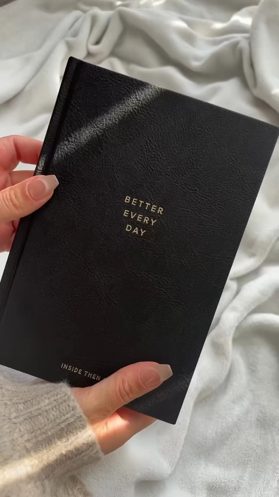 📓 Comment “Better” for the journal details sent to your DM! 
"Know thyself" has been my mantra lately, and this prompted journal is exactly what I needed to reignite my journaling practice. After months of it sitting in my cart, I finally took the plunge and I'm so glad I did. The thought-provoking prompts are encouraging me to dig deeper and really connect with myself. If you're looking to shake up your journaling routine or complement your therapy sessions, I highly recommend giving this a try. 

#journaling #backtoschool #journal #journalprompts #books #selfcare #selfcaretips #selfcarematters