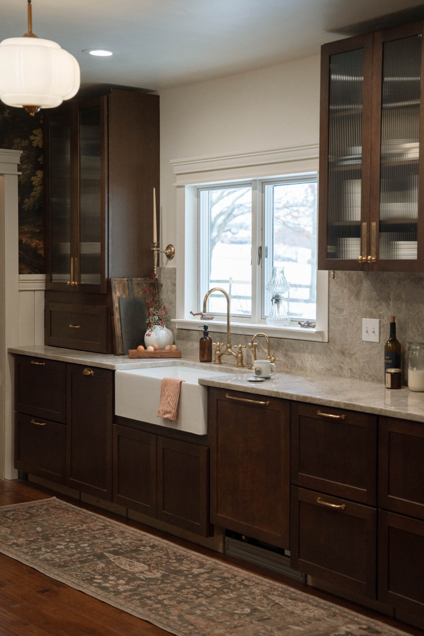 Sink side of our complete galley kitchen makeover! 

Here’s our favorite pieces!


#LTKHome #LTKmomlife