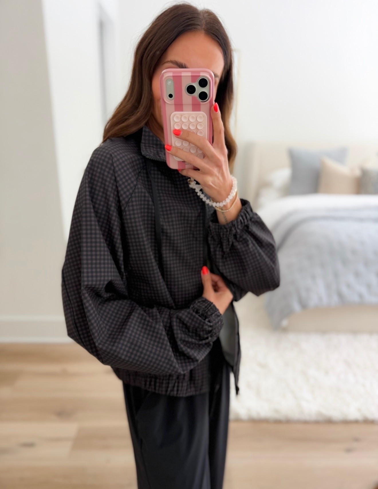 The tiny check print makes this jacket so good. I love the relaxed shape, gathered cuffs and slightly sporty feel with simple black pants.

Size M

check jacket, lightweight jacket, black jacket, fall layers, casual jacket, transitional outfit, everyday style, black pants, fall fashion, weekend outfit, annabrstyle

#LTKActive #LTKootd #LTKdayinmylife