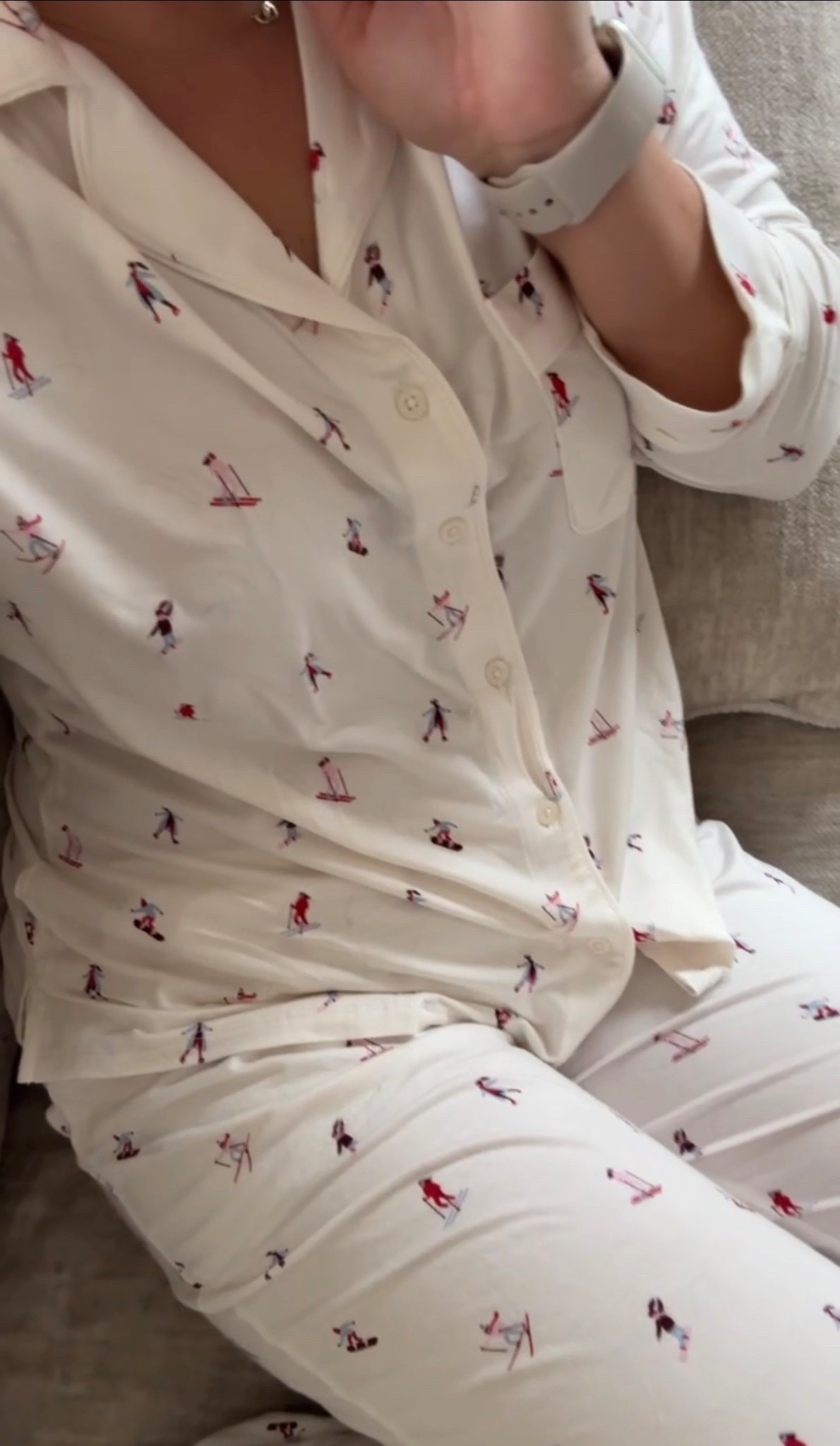 the comfiest pajamas from target!!


#LTKHoliday #LTKFindsUnder50 #LTKmorningroutine