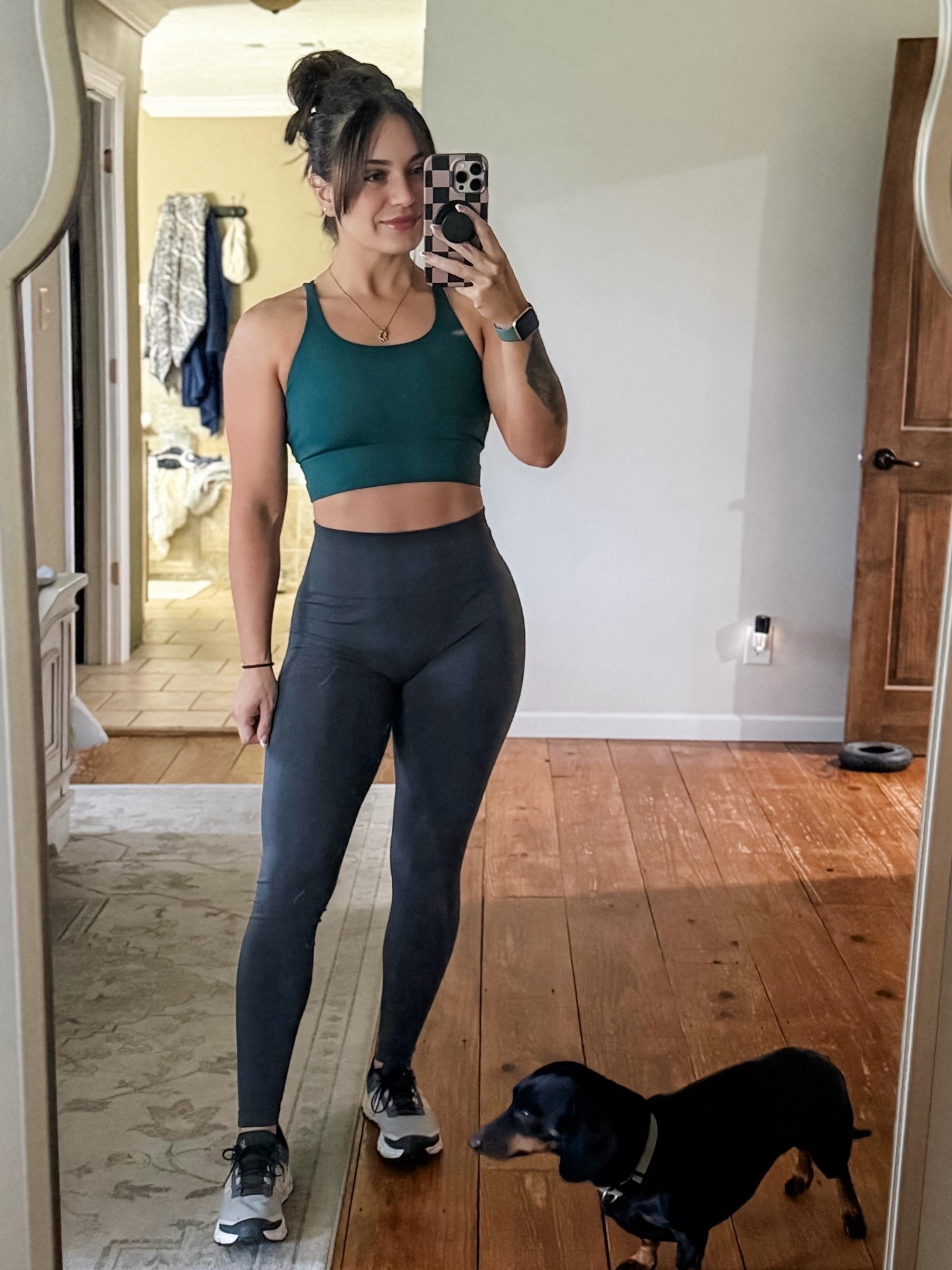 Gloomy day gym fit 💪🏽🍑

#LTKootd #LTKPetite #LTKActive