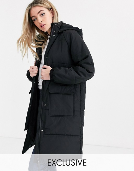 Noisy May – Lange, wattierte Jacke mit Taschen in Schwarz | ASOS DE
