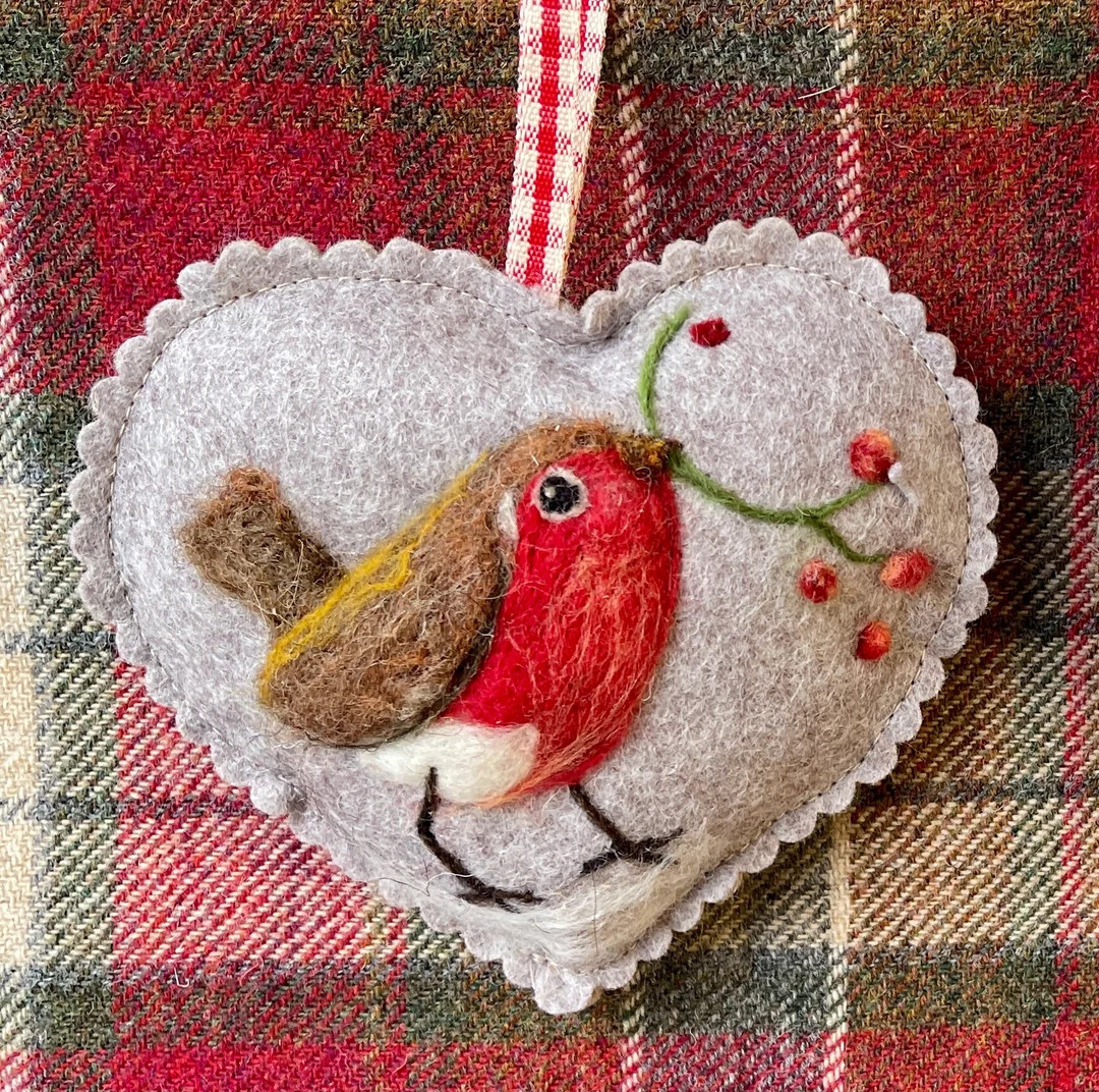 Felt Red Robin With Berries Winter Spice Scented Heart, Folk Art Holiday Gift Needle Felted Chris... | Etsy (US)