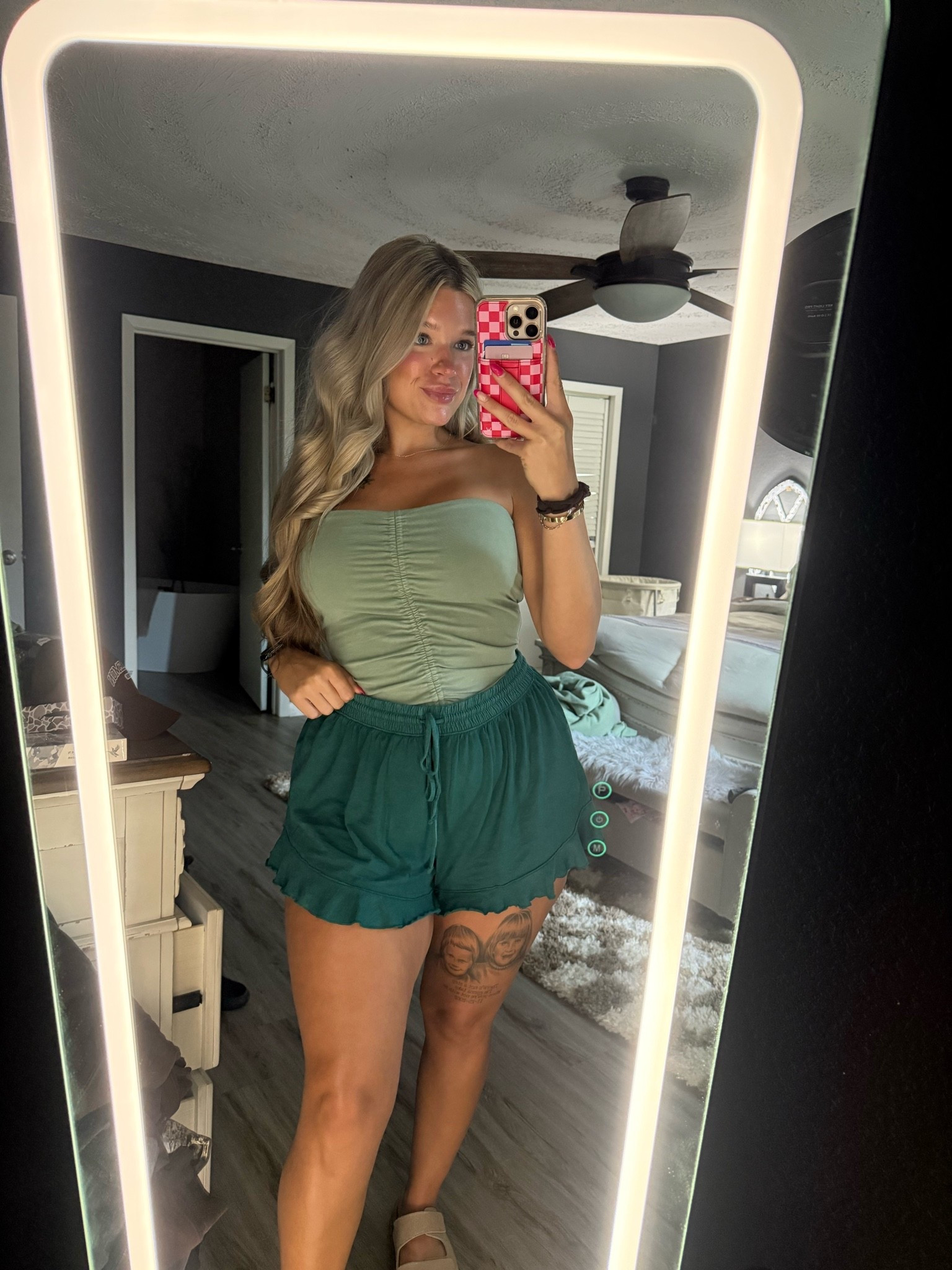 wearing a medium in the top & large in the shorts!