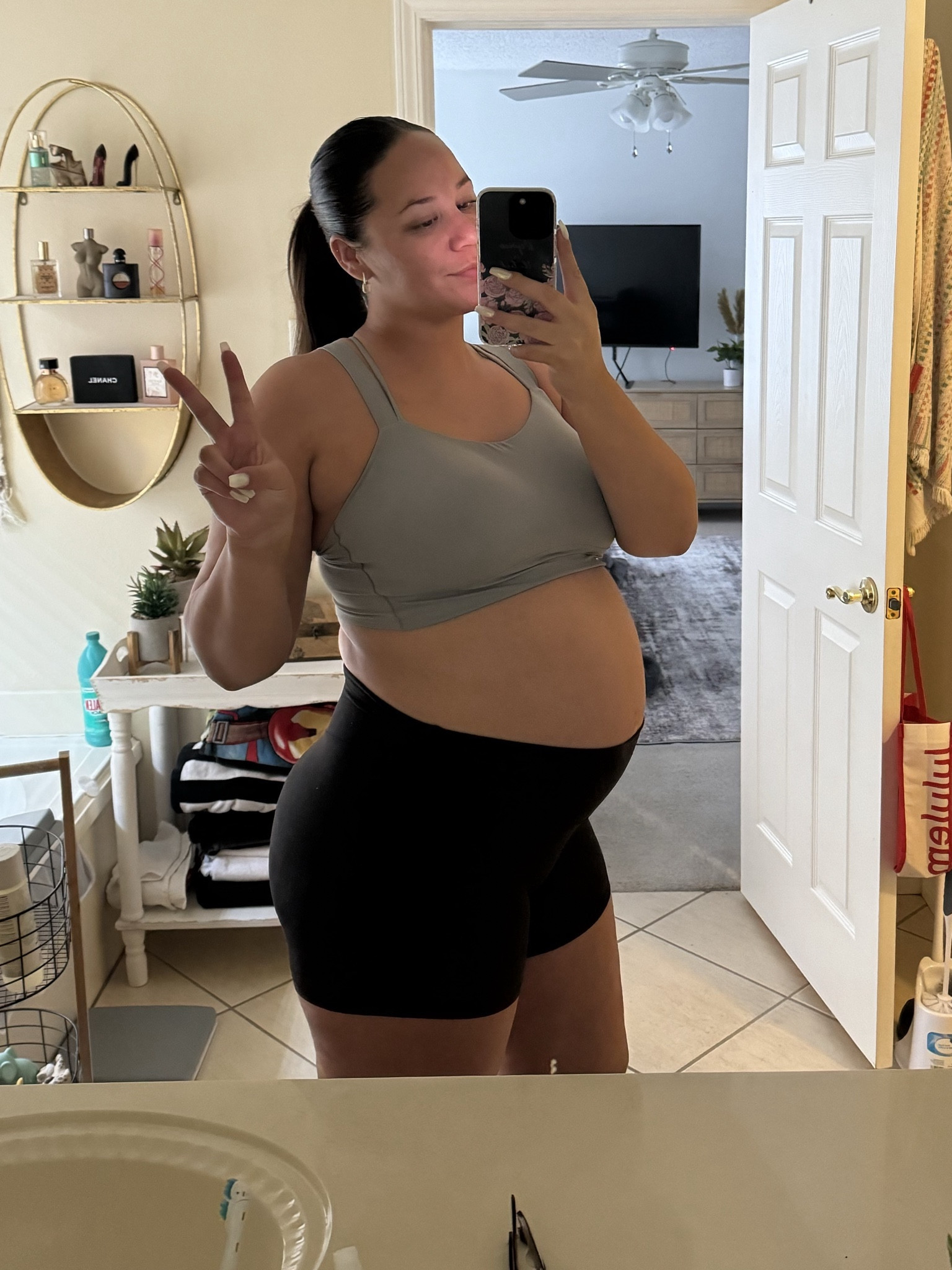 Around the house fit 🖤

#LTKbump #LTKfitness #LTKstyletip