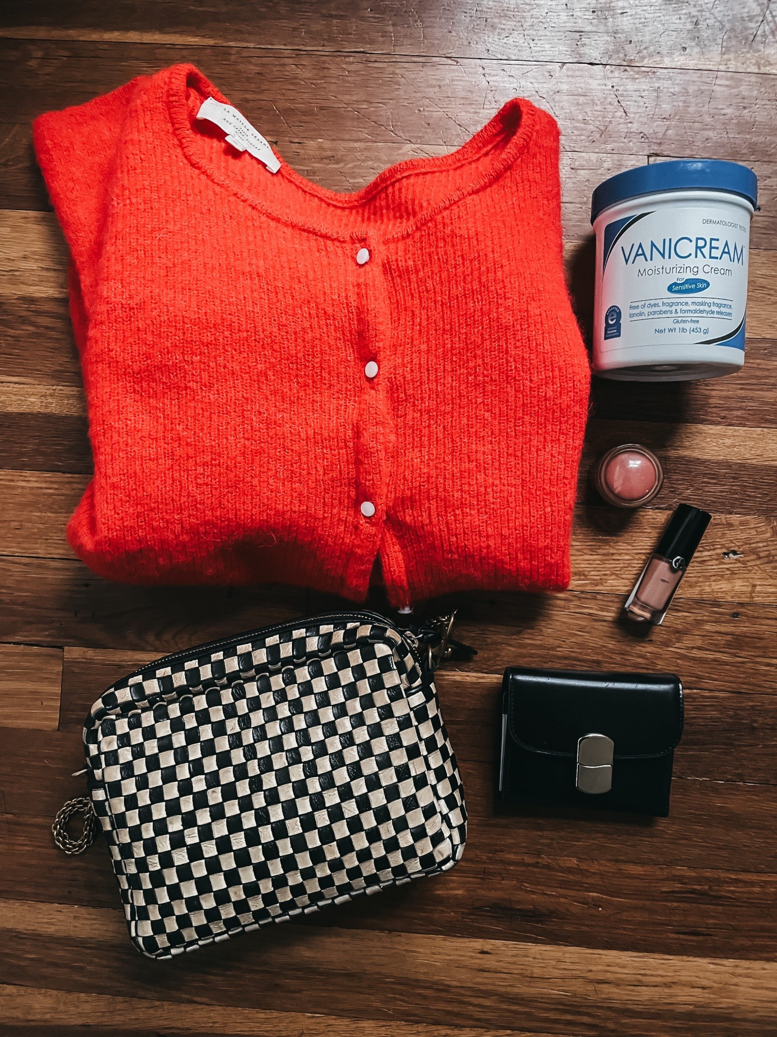 my favorite things from 2025! 
sezane red cardigan 
Clare v midi sac handbag 
vanicream moisturizer 
Armani eye tint 
Sezane wallet 
Merit blush balm 

Stocking stuffers, beauty, gift ideas 

#LTKGiftGuide #LTKOver40 #LTKFindsUnder50