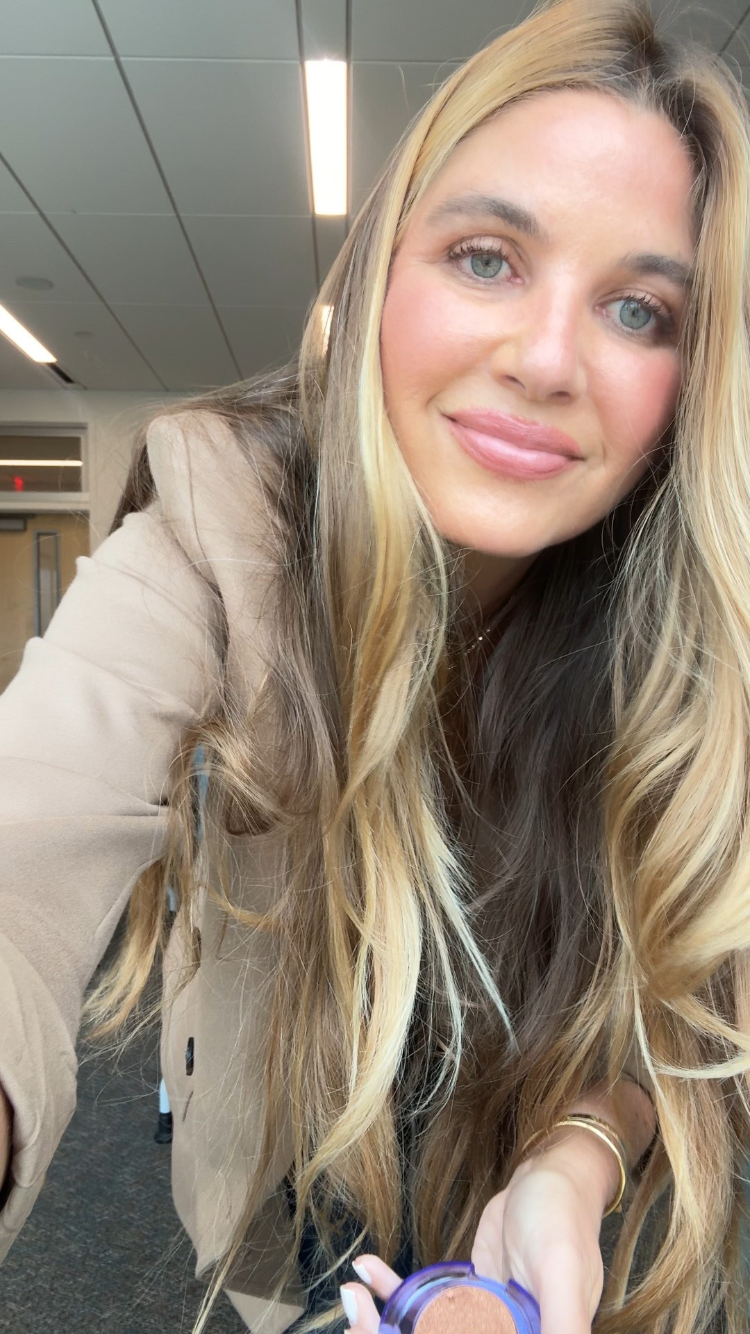 Kosas Embered ⚡️⚡️


#LTKWorkwear #LTKdayinmylife #LTKBeauty