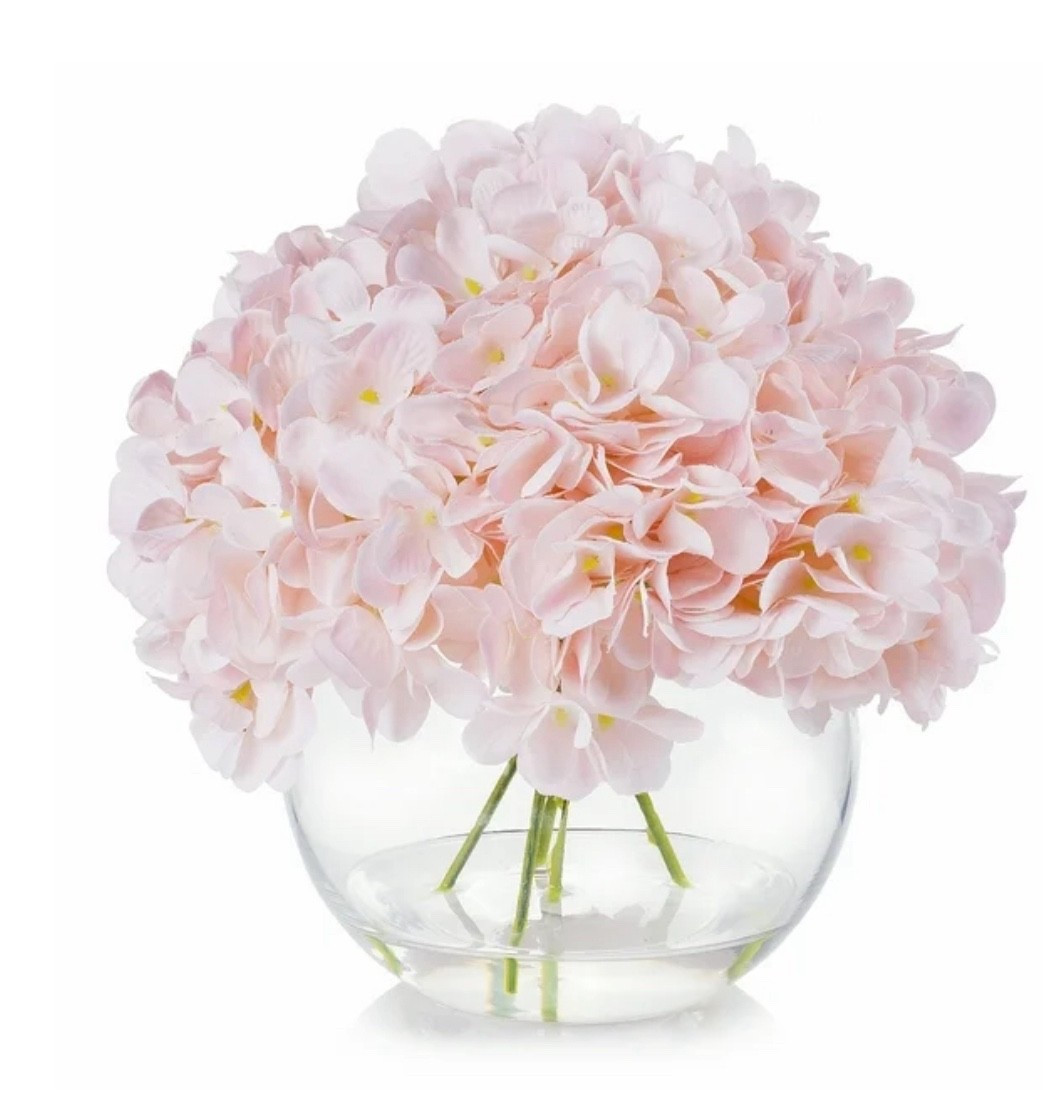 Silk Hydrangeas faux flowers in clear round glass vase for wedding, birthdays or any occasion.

#LTKParties #LTKWedding #LTKHome
