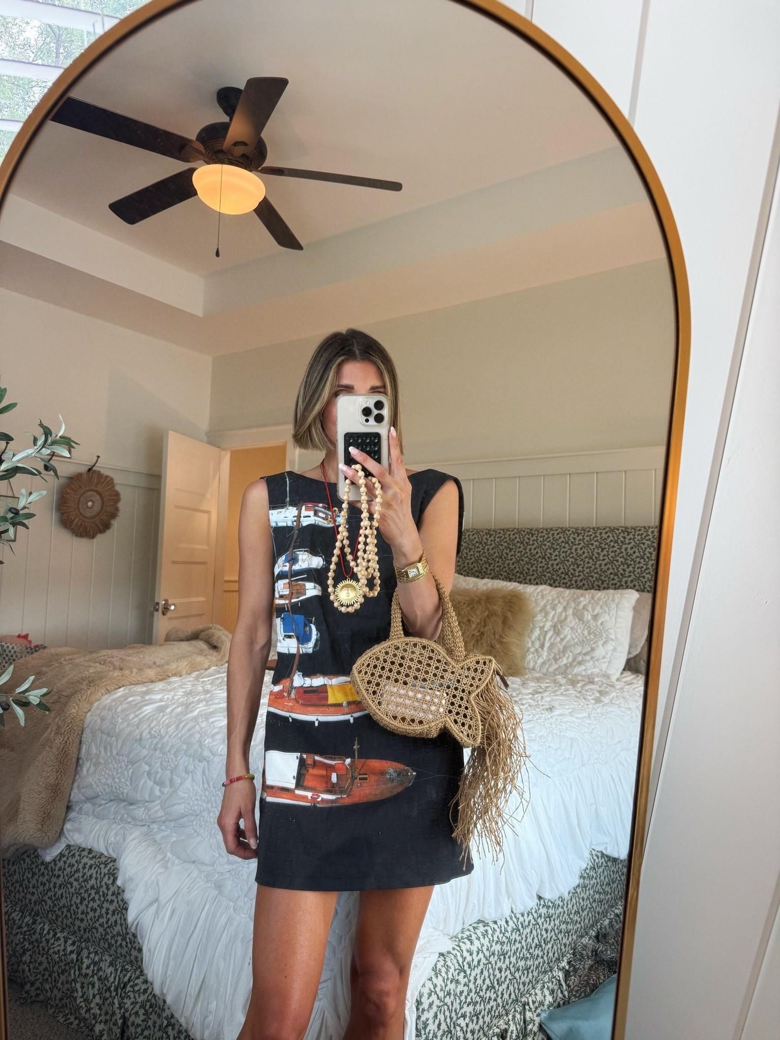 The perfect linen shift dress. I'm wearing size small