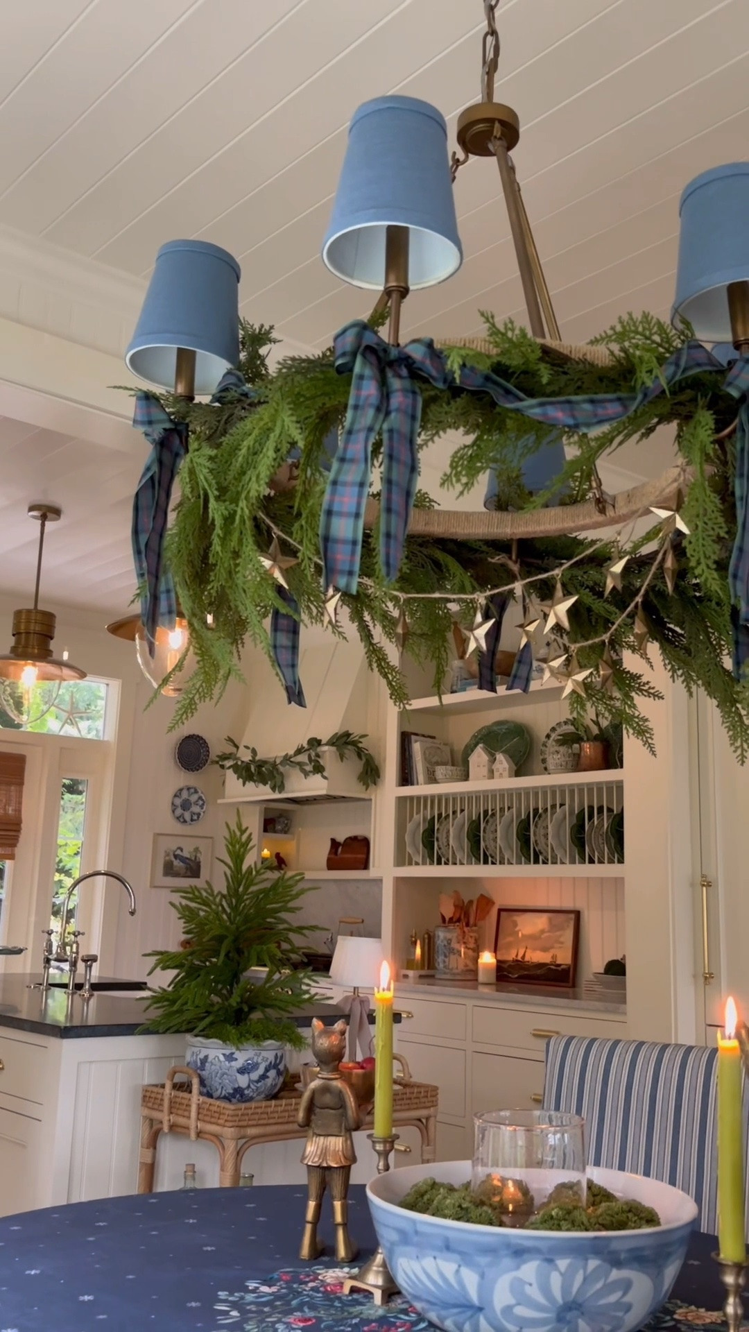 PSA the star garland I used on my chandelier is back in stock and on sale! I sadly only got one strand last year before they went out of stock so I am VERY excited that I was able to order two more. They are so much like one I got at Anthro years ago but I like this one even better.