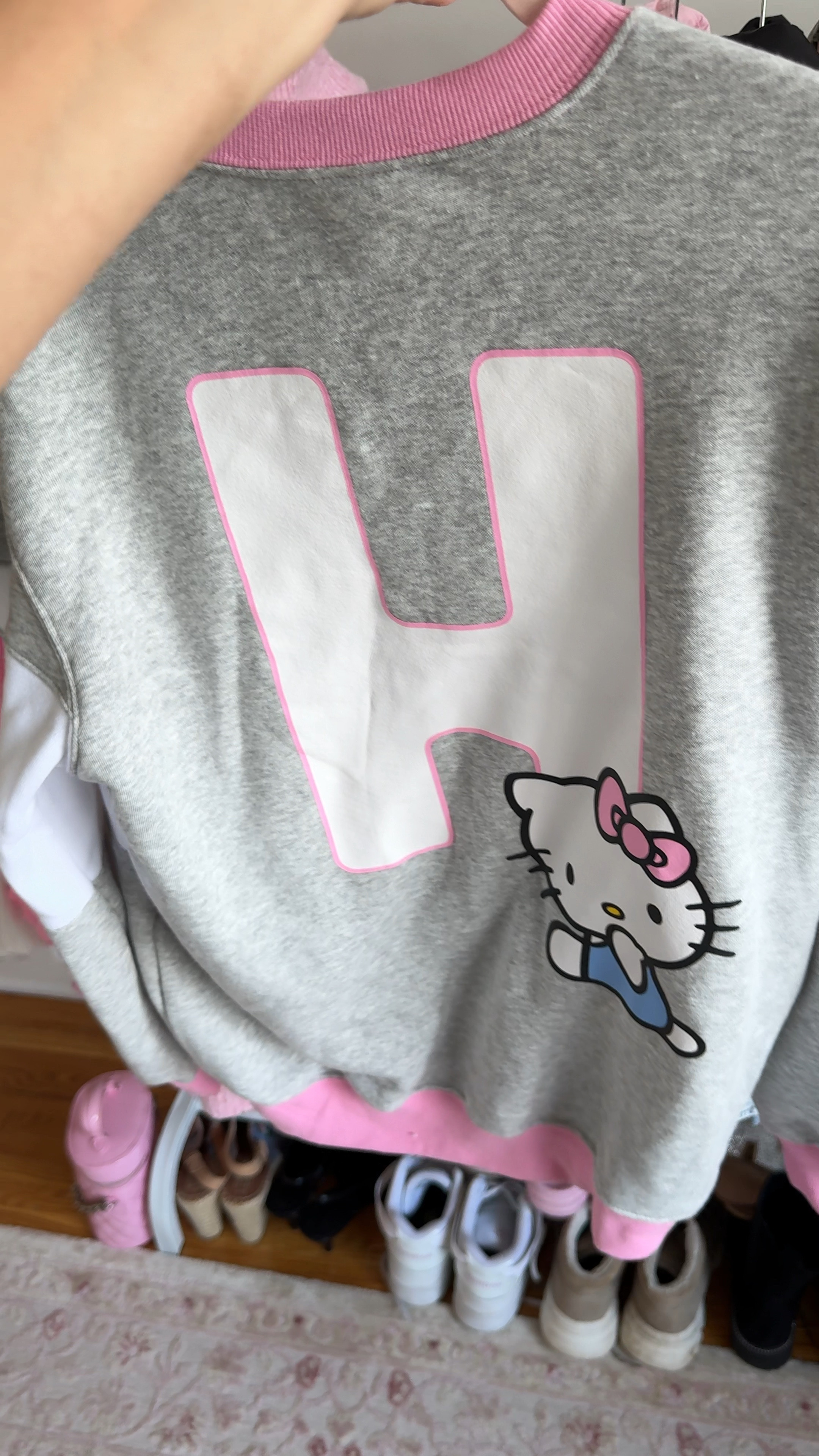 Cutest women’s hello kitty sweater from target 


#LTKBacktoSchool #LTKSeasonal #LTKFindsUnder50
