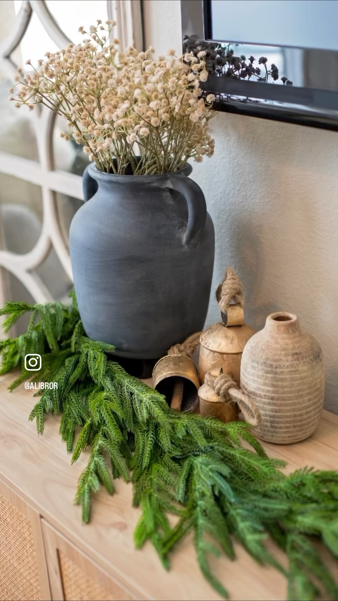 Loving this garland! Was having a hard time finding it in stock, but I finally got my hands on some! 


#LTKSeasonal #LTKhome #LTKHoliday