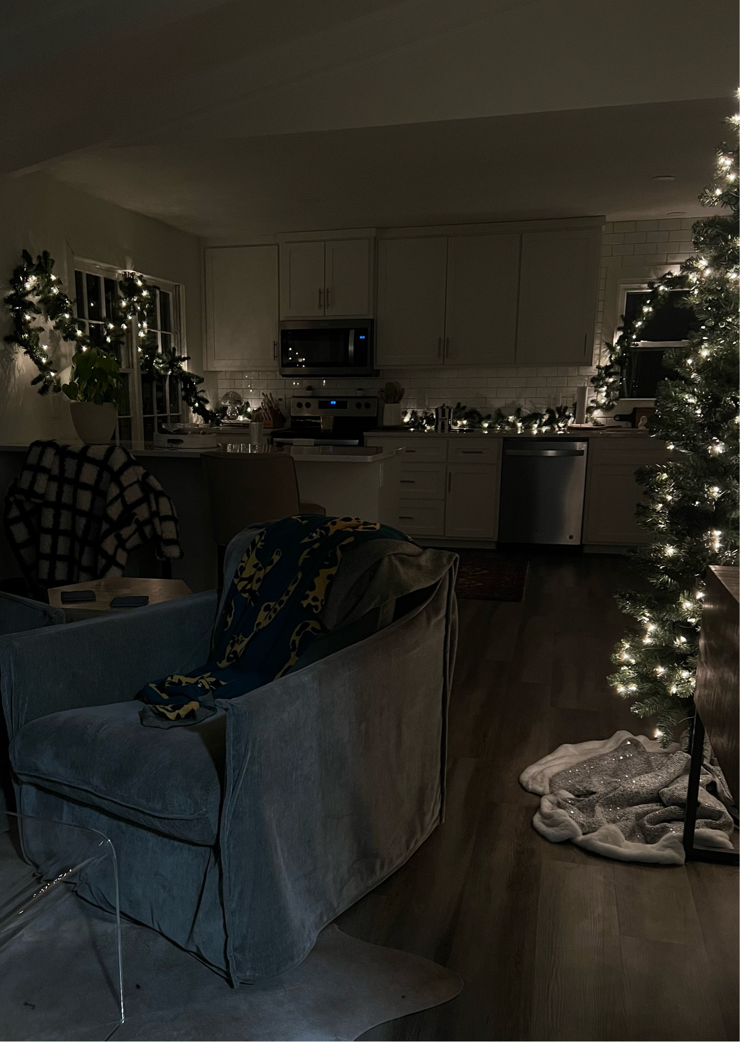 Going to miss the twinkle lights in our home at nighttime but excited for a fresh new year start! Garland is on sale! 

#LTKsalealert #LTKhome #LTKSeasonal