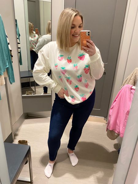 The cutest spring sweatshirt. It’s so soft and cozy, but gives enough color for that dopamine hit. Plus, it’s under $25. 



#LTKstyletip #LTKSeasonal #LTKfindsunder50