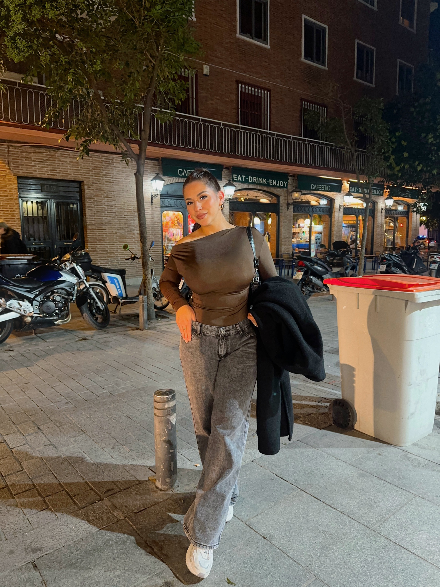 The best low to mid rise jean for all shapes and sizes. 

#LTKStyleTip #LTKFindsUnder50 #LTKMidsize