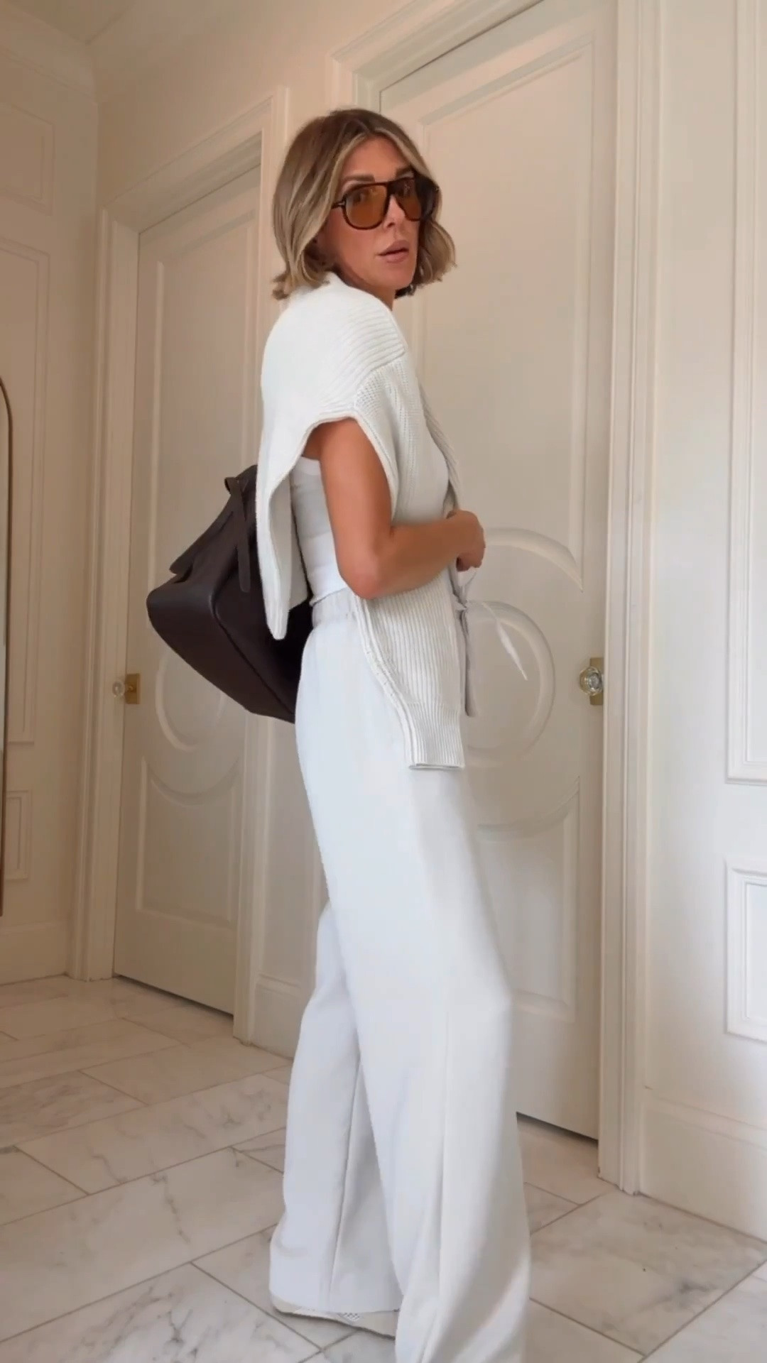 A simple, chic and neutral outfit featuring the top selling bucket bag from @Shopbop and viral pants from @Aritzia

#LTKfall #LTKsummer #LTKstyletip