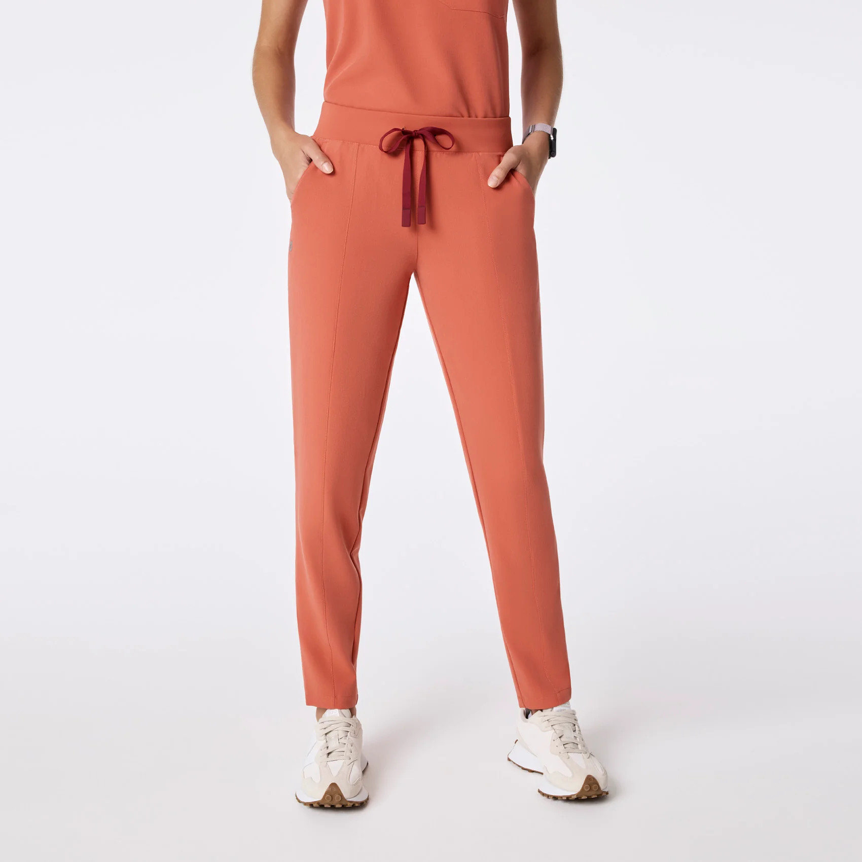 Victoria Slim Tapered Scrub Pants | FIGS