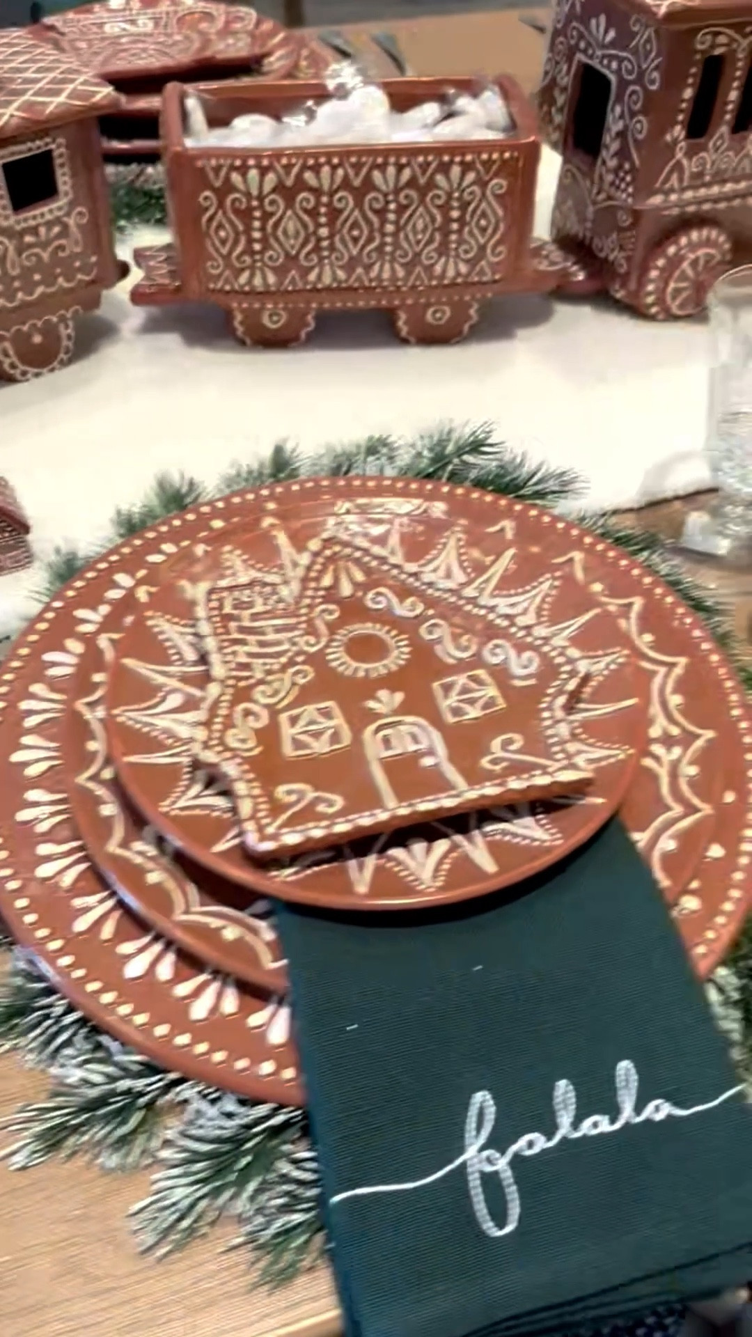 Up to 30% off the Gingerbread Collection at Pottery Barn—holiday magic, now on sale.
#potterybarn #gingerbreaddecor #holidaydecor #seasonalsale

#LTKGiftGuide #LTKHome #LTKSaleAlert