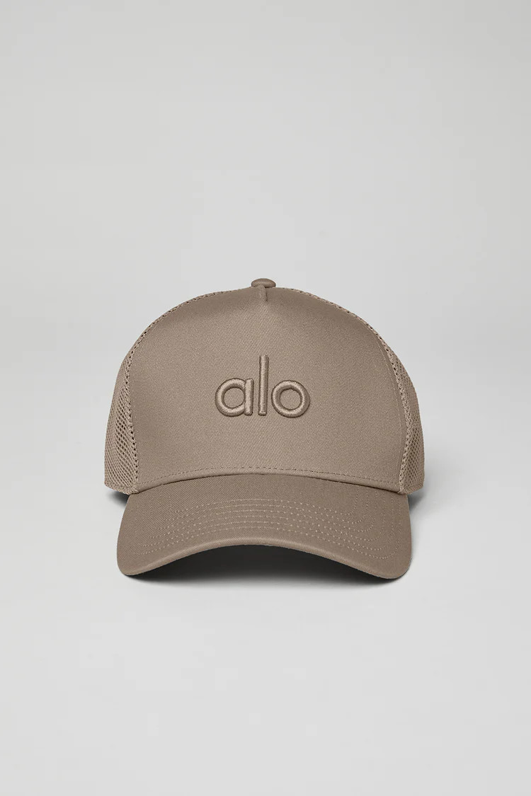 District Trucker Hat - Gravel | Alo Yoga (US)
