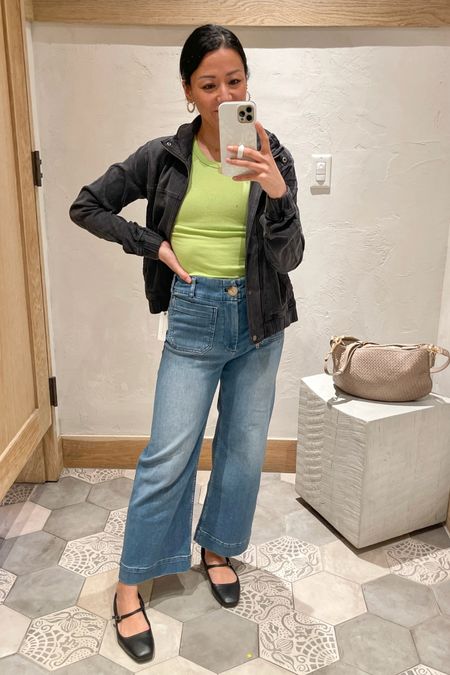 Size 26R jeans
Size xs jacket
Shoes are true to size 

Maeve Colette  leg jeans 

#LTKstyletip #LTKover40 #LTKsalealert