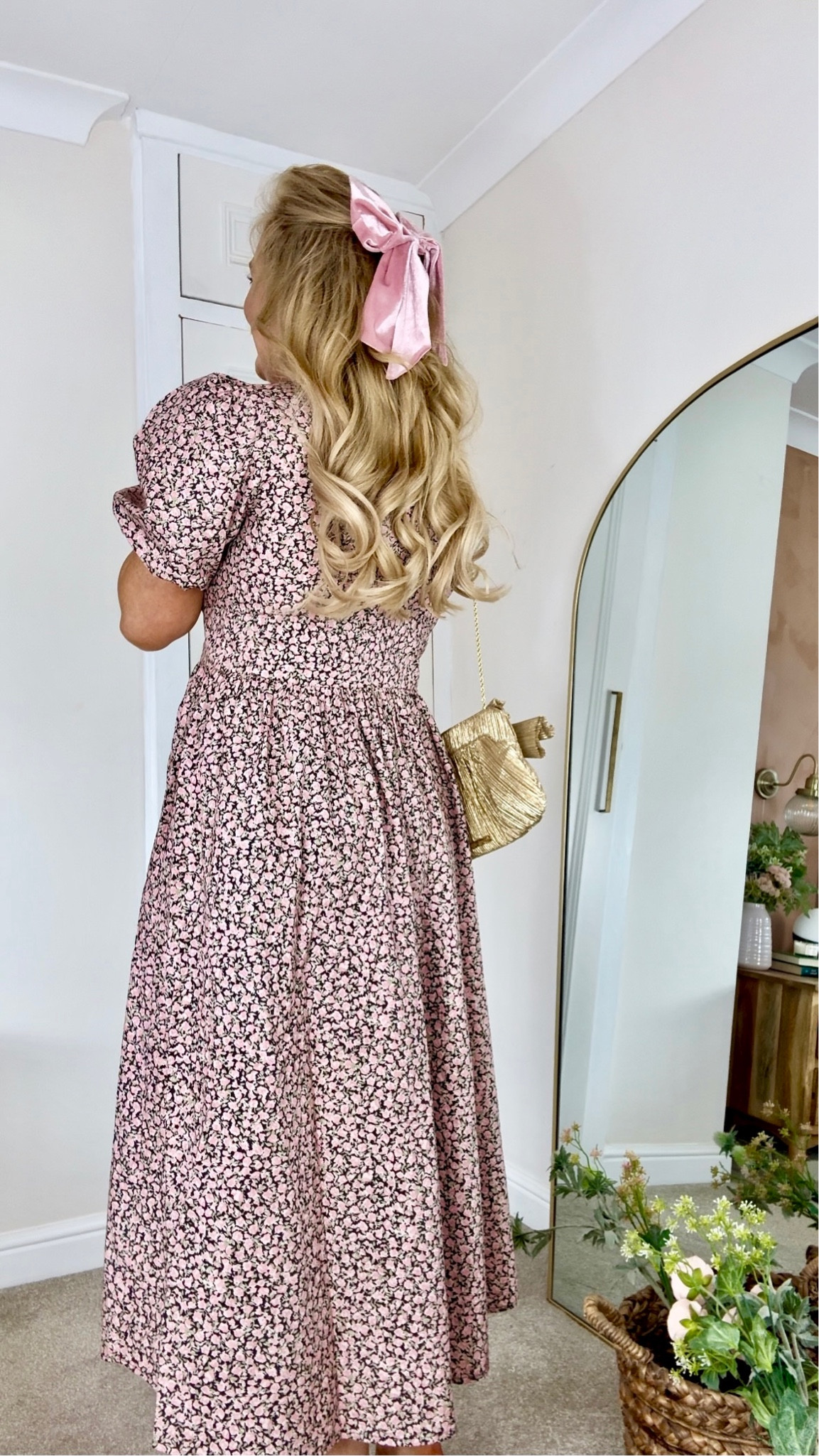 The perfect spring dress! True to size and so comfy 