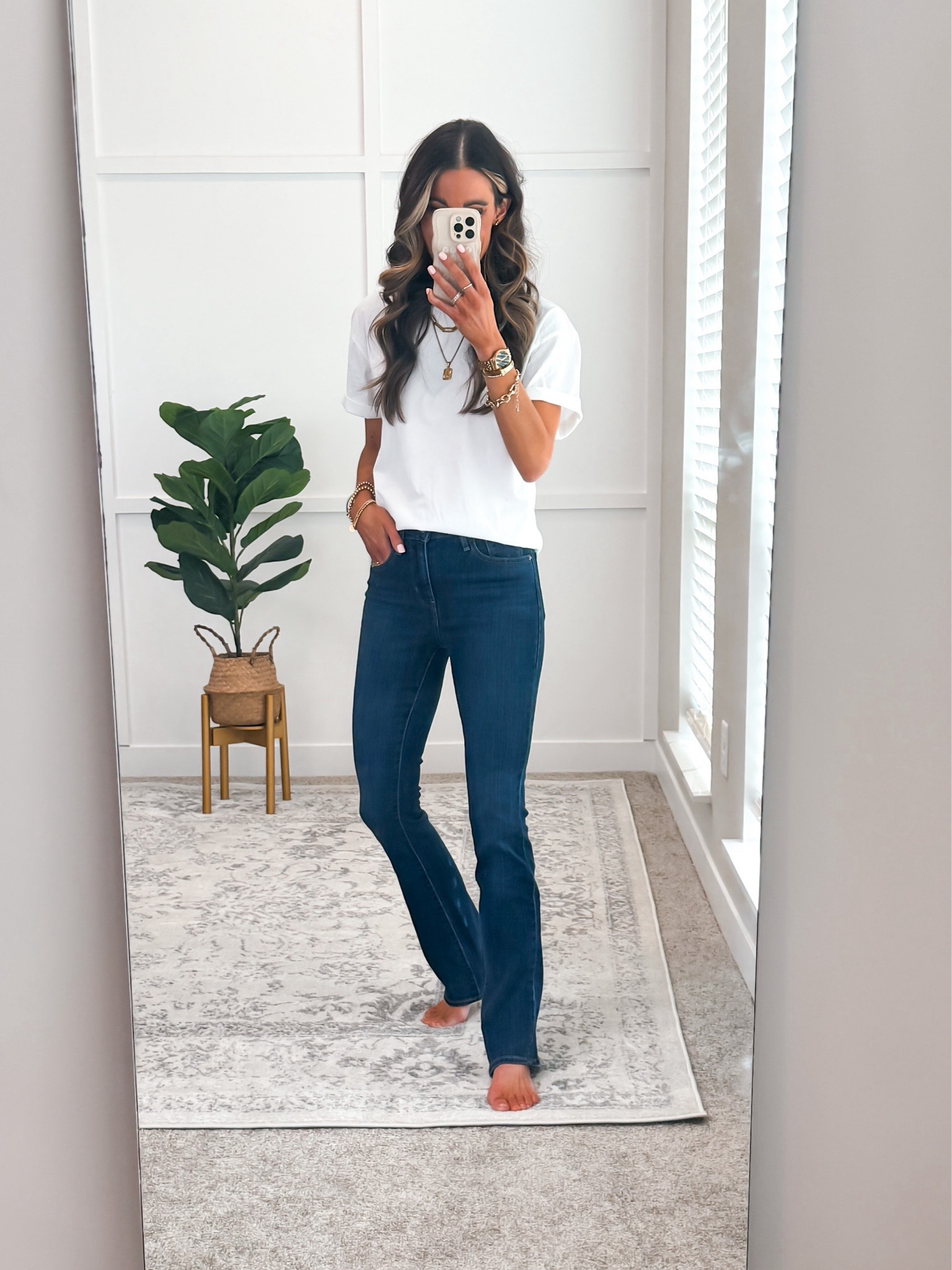 ✨These stretchy Amazon jeans ARE SO GOOD!! The v shape stitch, pocket placement and pocket size help make your bum look rounder and waistline smaller! They’re nice and stretchy making them SO COMFY!! 

✨Pair with sneakers, mules, flats, sandals, or booties!

✨I’m 5’6” wearing my true to size (25) in each! 

🚨Currently ON SALE & ON PRIME

#amazonfinds #amazonmusthaves  #jeans  #jeanslovers 

#LTKSpringSale #LTKfindsunder50 #LTKstyletip