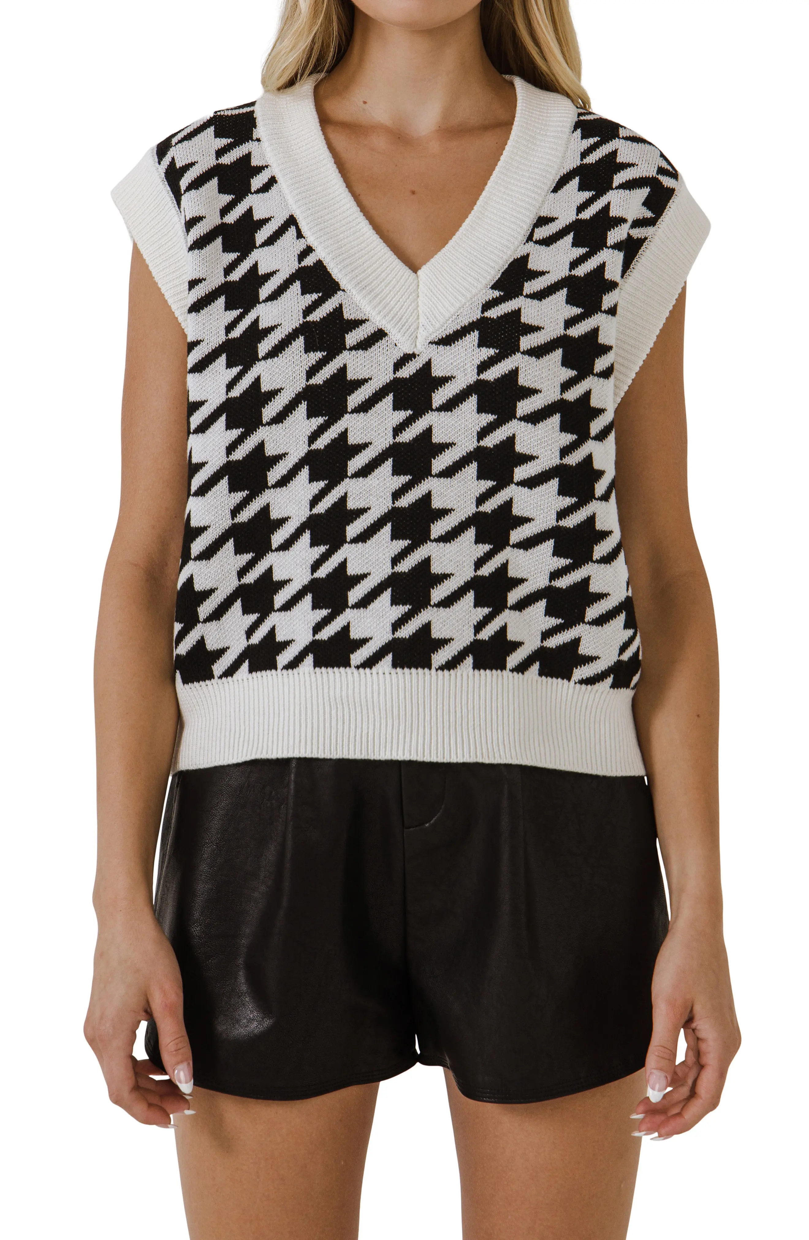 Endless Rose Houndstooth Sweater Vest, Size Medium in Cream at Nordstrom | Nordstrom