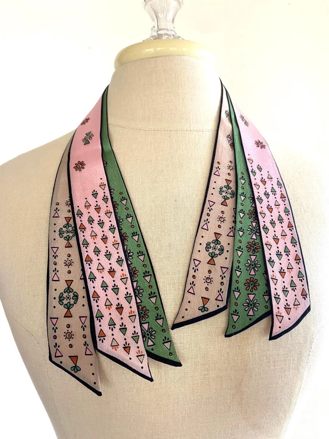 Vintage Twilly 100% Silk Tri -tie Made in Japan / Bag Scarf / Bag Charm - Etsy | Etsy (US)