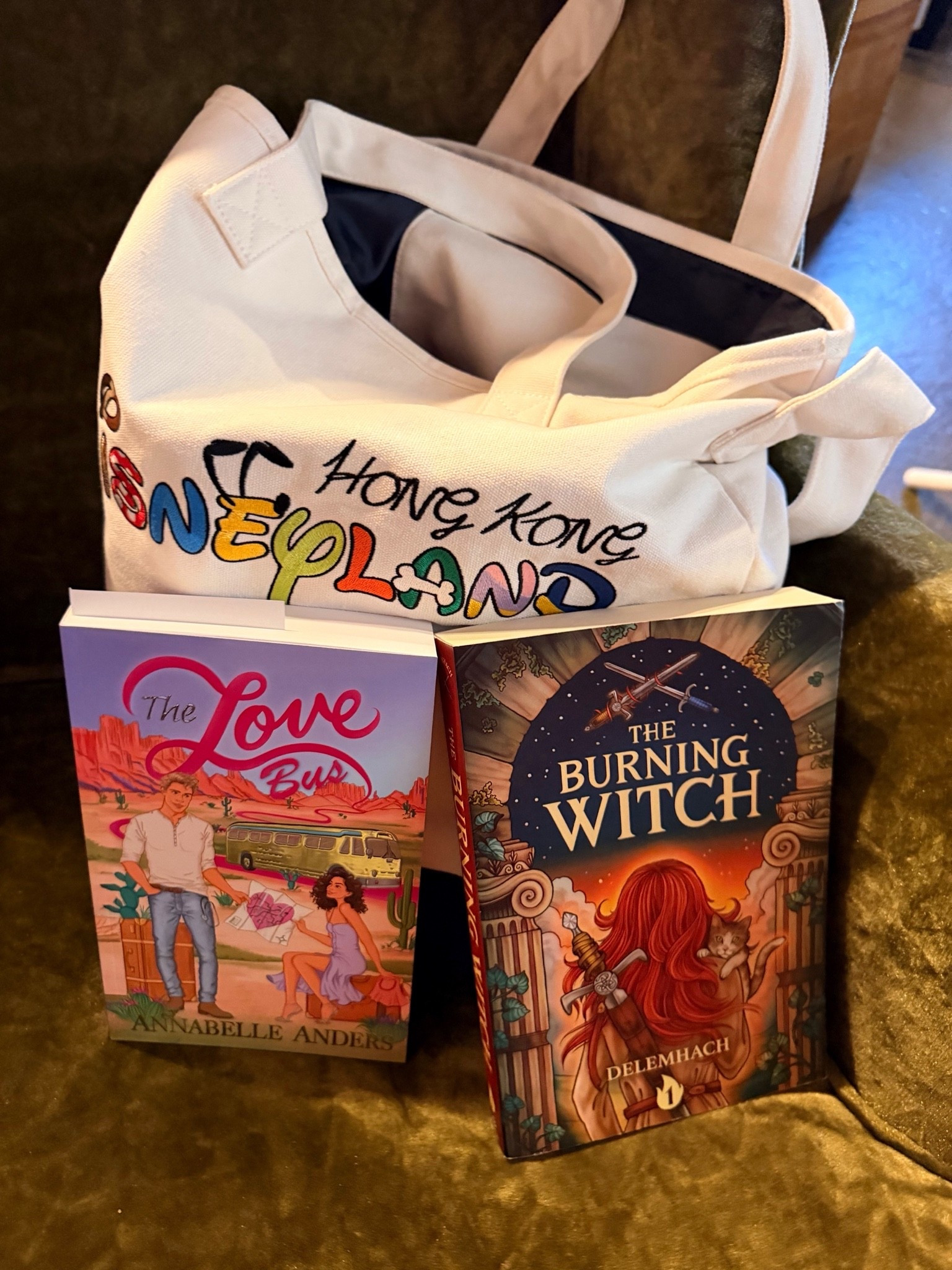 New books from the Sudden Fiction bookstore in Castle Rock, Colorado. #bookclub #bookish #books #booktok #romancebooks #romantasy #fantasybooks