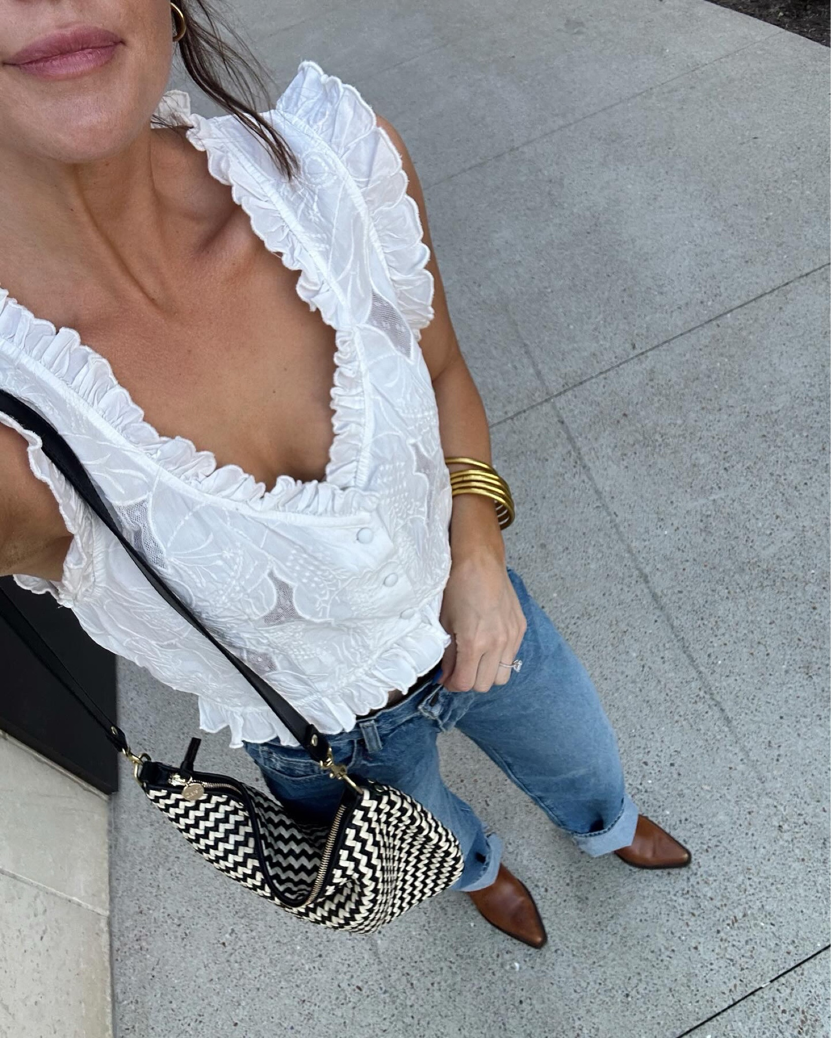 Wearing a size 4 in jeans and a small in the tank :) 

#LTKstyletip #LTKfindsunder50 #LTKfindsunder100