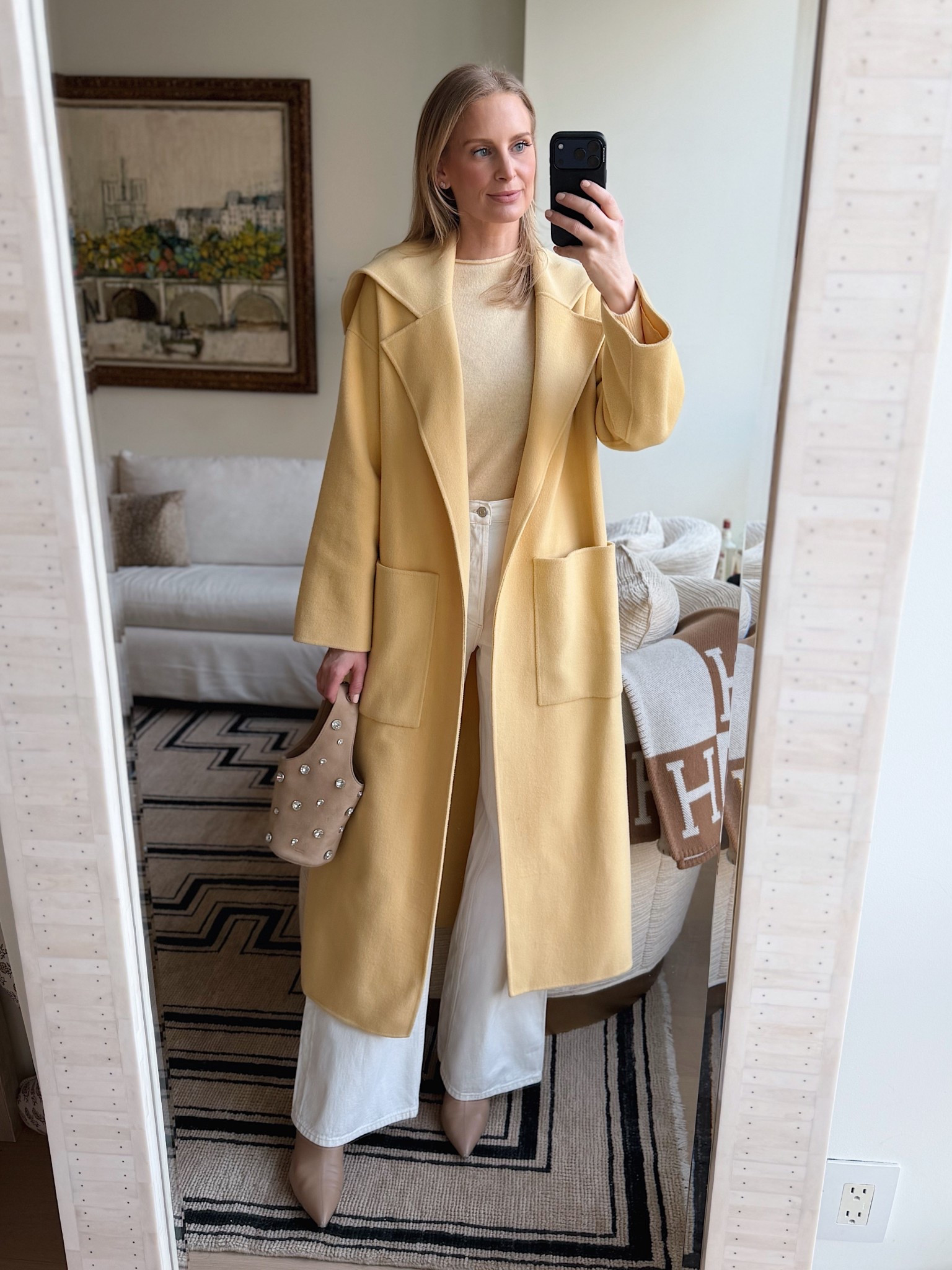 Today’s look! My coat is old Nanushka (linked similar!) and my shoes are old Paris Texas 💛

#LTKootd