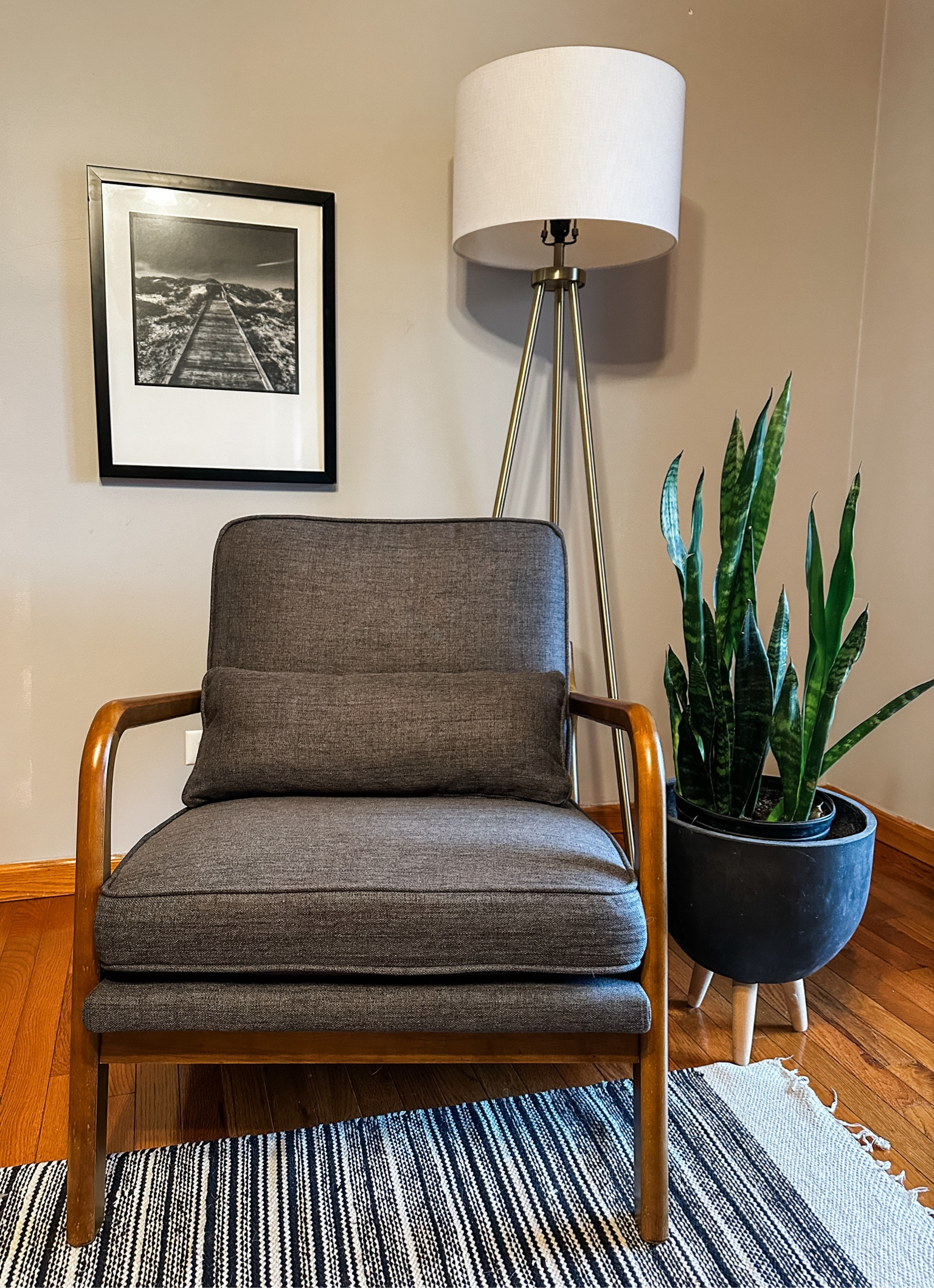 Midcentury Modern Vibes ✨ 
Creating spaces in our den/office/lego room. Trying to put together a look, and I came across this chair. It’s such a good deal—I had to share! Now it’s on to choosing an area rug and side table  

#LTKsalealert #LTKhome #LTKSpringSale