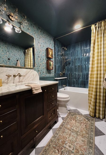 Kelsey’s bathroom is finished and we just can’t get enough! 

#LTKhome
