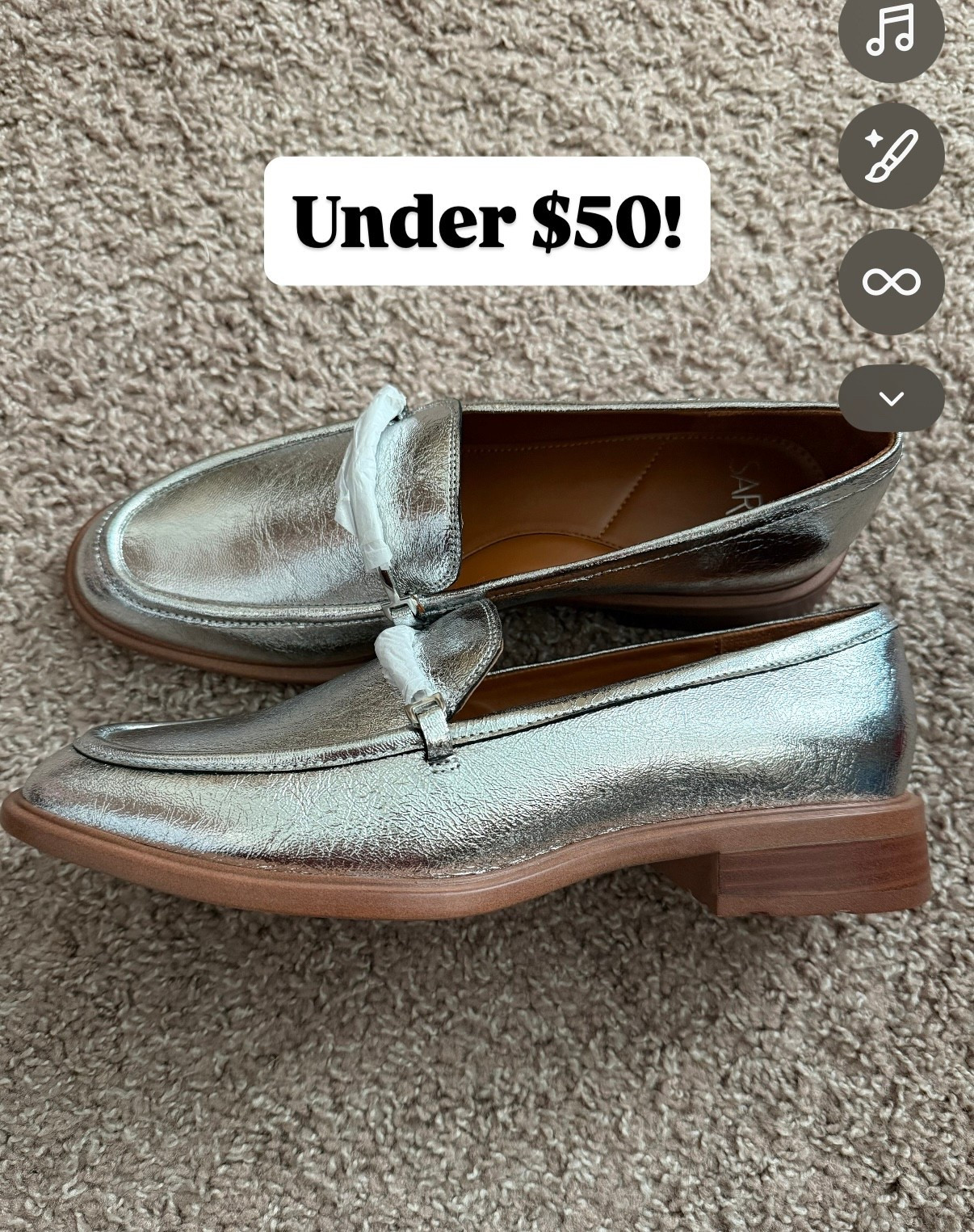 Franco Sarto, Franco Sarto loafers, Women’s loafers, silver shoes, Amazon fashion, Amazon finds

#LTKHoliday #LTKSaleAlert #LTKFindsUnder50
