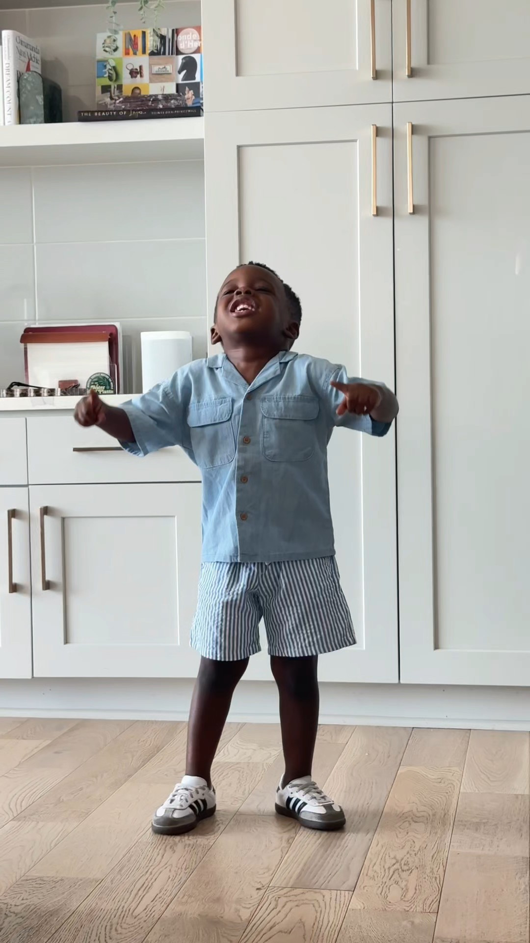 Cute Toddler Outfit for Boys! #toddler #kidsfashion #boyfashion #boymom #toddleroutfitinspo

#LTKStyleTip #LTKKids #LTKShoeCrush