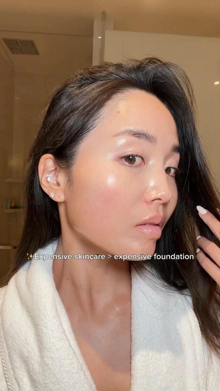 I hate the price tag… but my skin love the results. 🥲✨ #peptideserum #retinol #egf #nofoundation