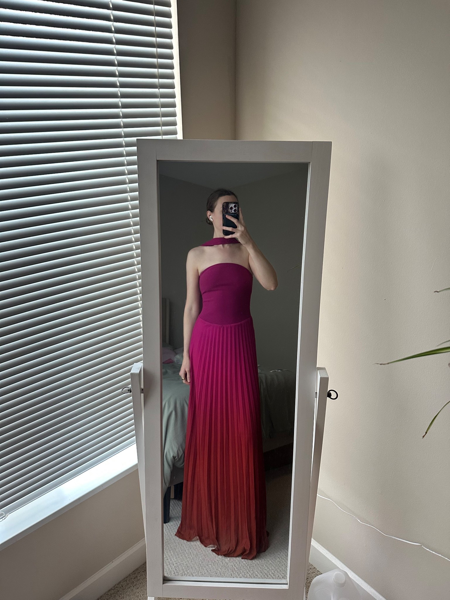 Meshki Caira Chiffon Scarf Maxi Dress - Ombre Dark Pink

#LTKSeasonal #LTKootd #LTKWedding