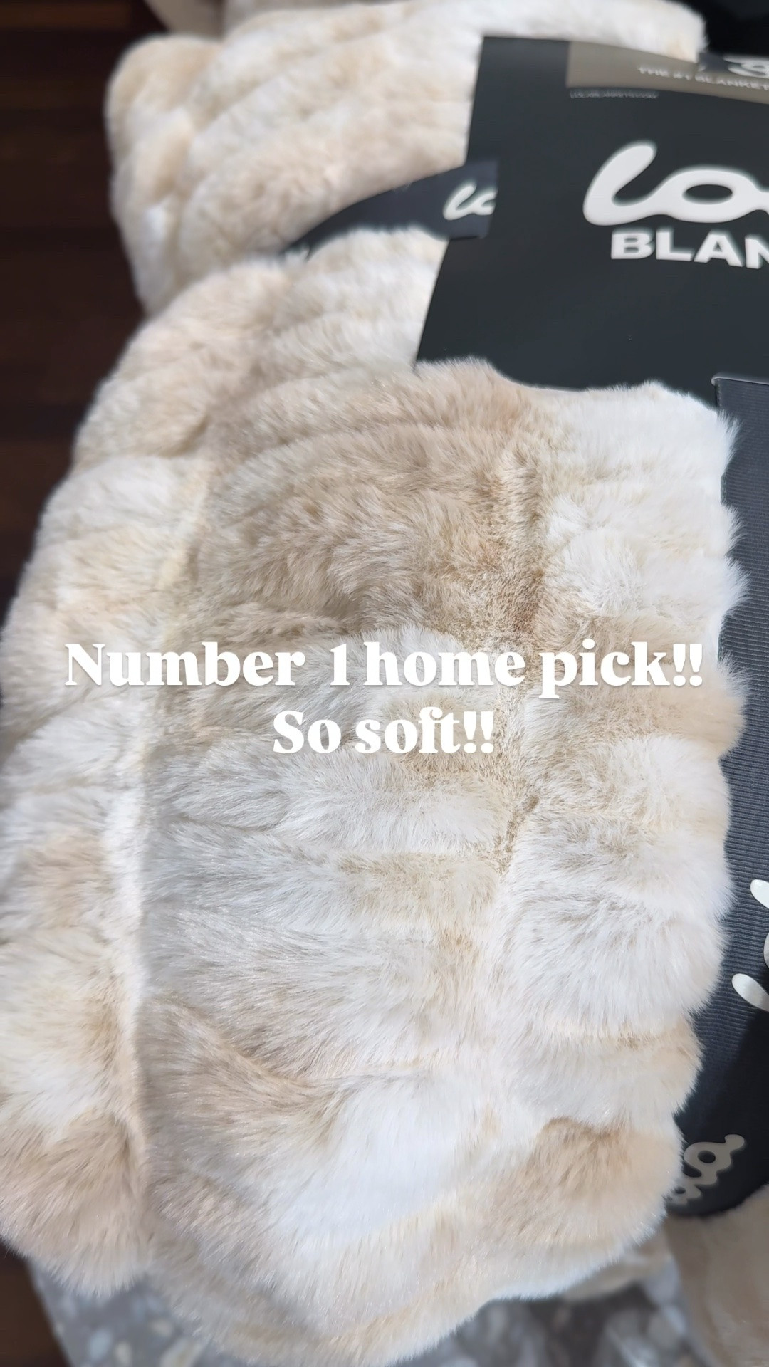 World’s softest blanket on sale!
Nordstrom Anniversary Sale

#LTKSaleAlert