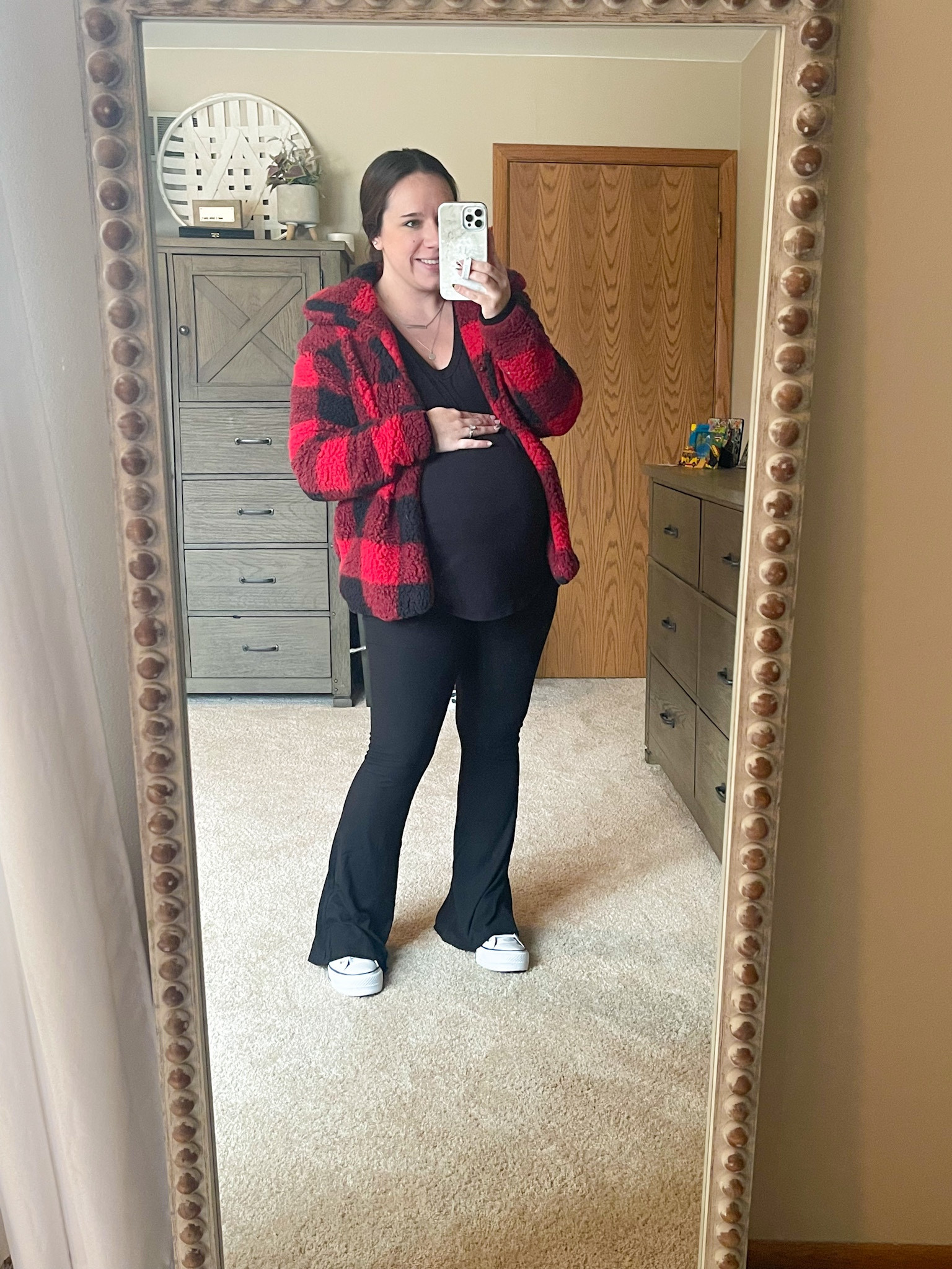 Casual holiday bump friendly OOTD

#LTKbump #LTKSeasonal #LTKHoliday