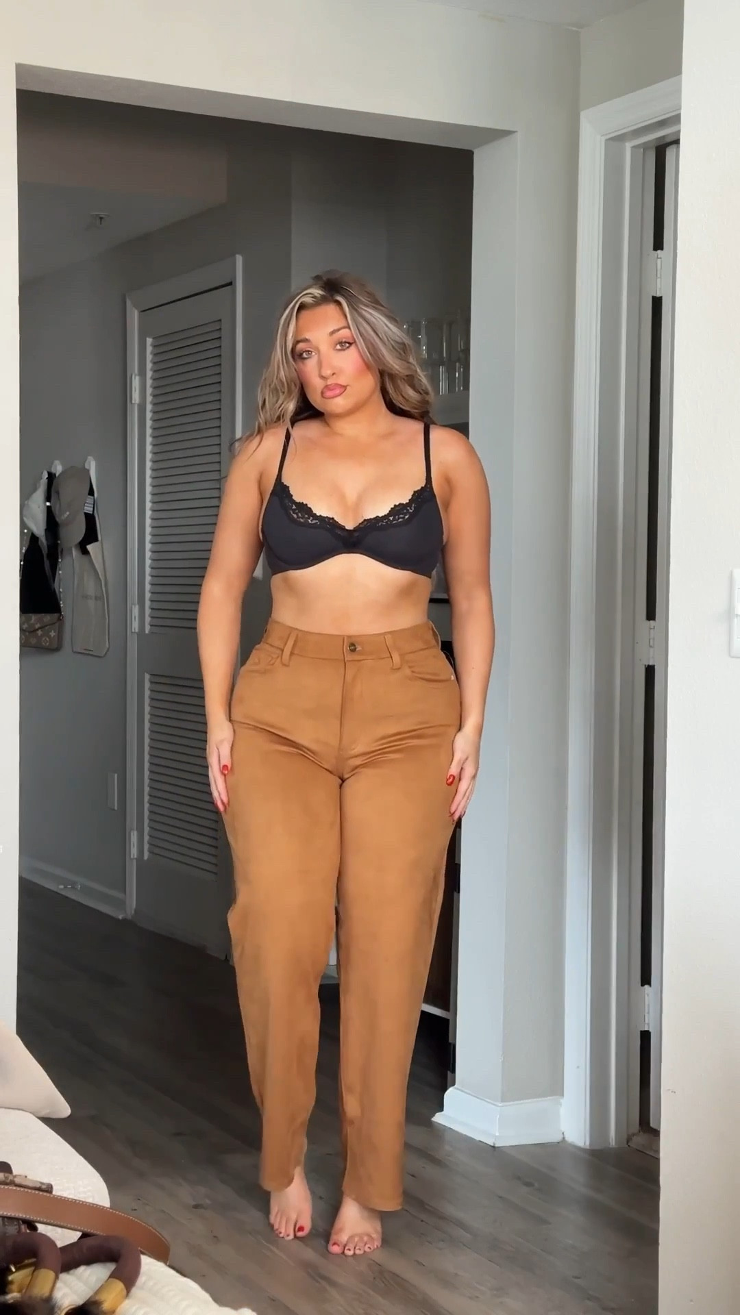 Snow-day chic ❄️ Bundled up in my favorite cozy layers—warm, waterproof, and actually cute for freezing temps. Linked everything on LTK!

Pants: US10/30 in regular
Sweater: medium
Coat: large

Comment SHOP below to receive a DM with the link to this post on my LTK ⬇ https://liketk.it/5KMCZ #ltkgrwm #ltkseasonal #ltkmidsize

#LTKMidsize #LTKootd #LTKdayinmylife